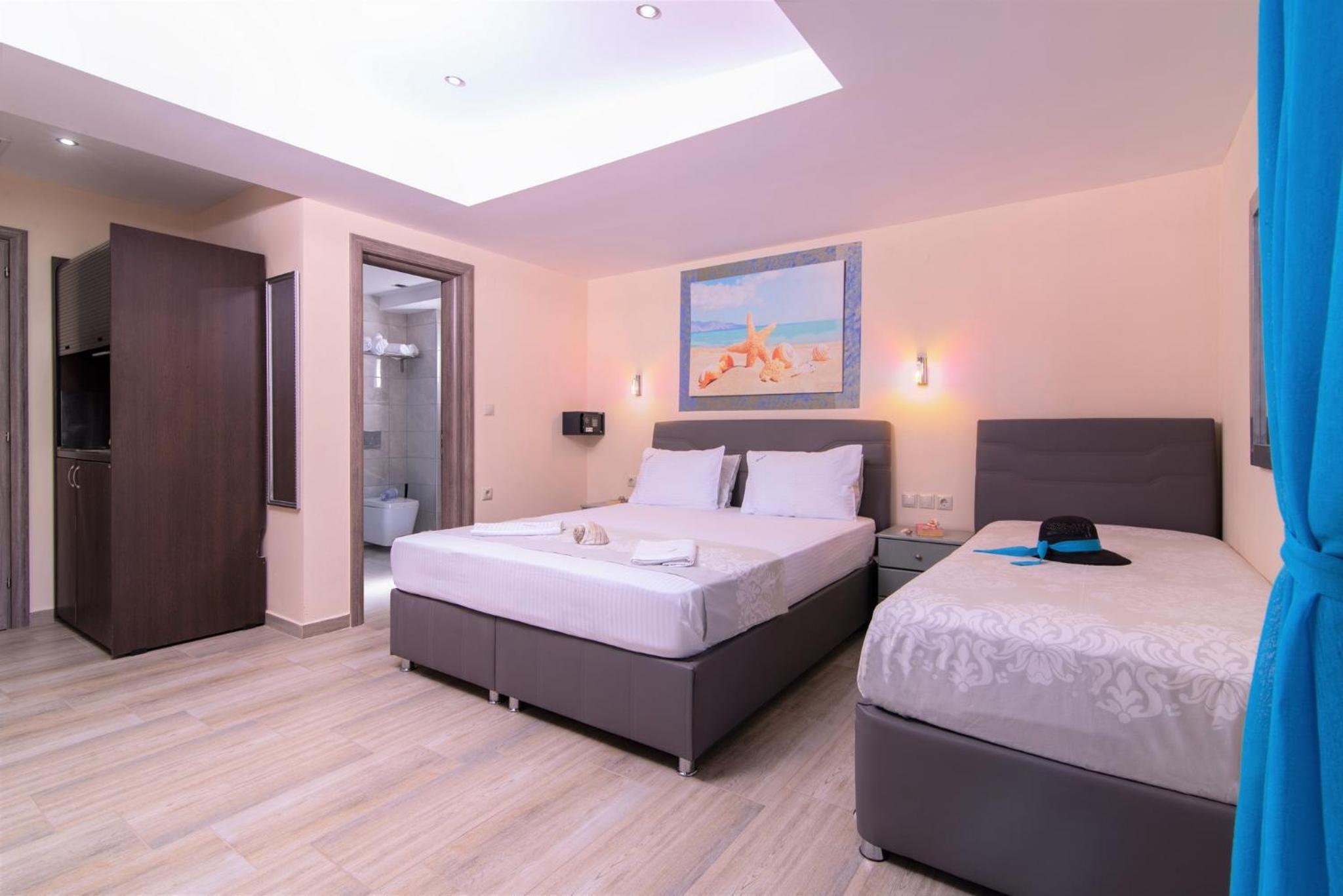 Triple Room with Mountain View