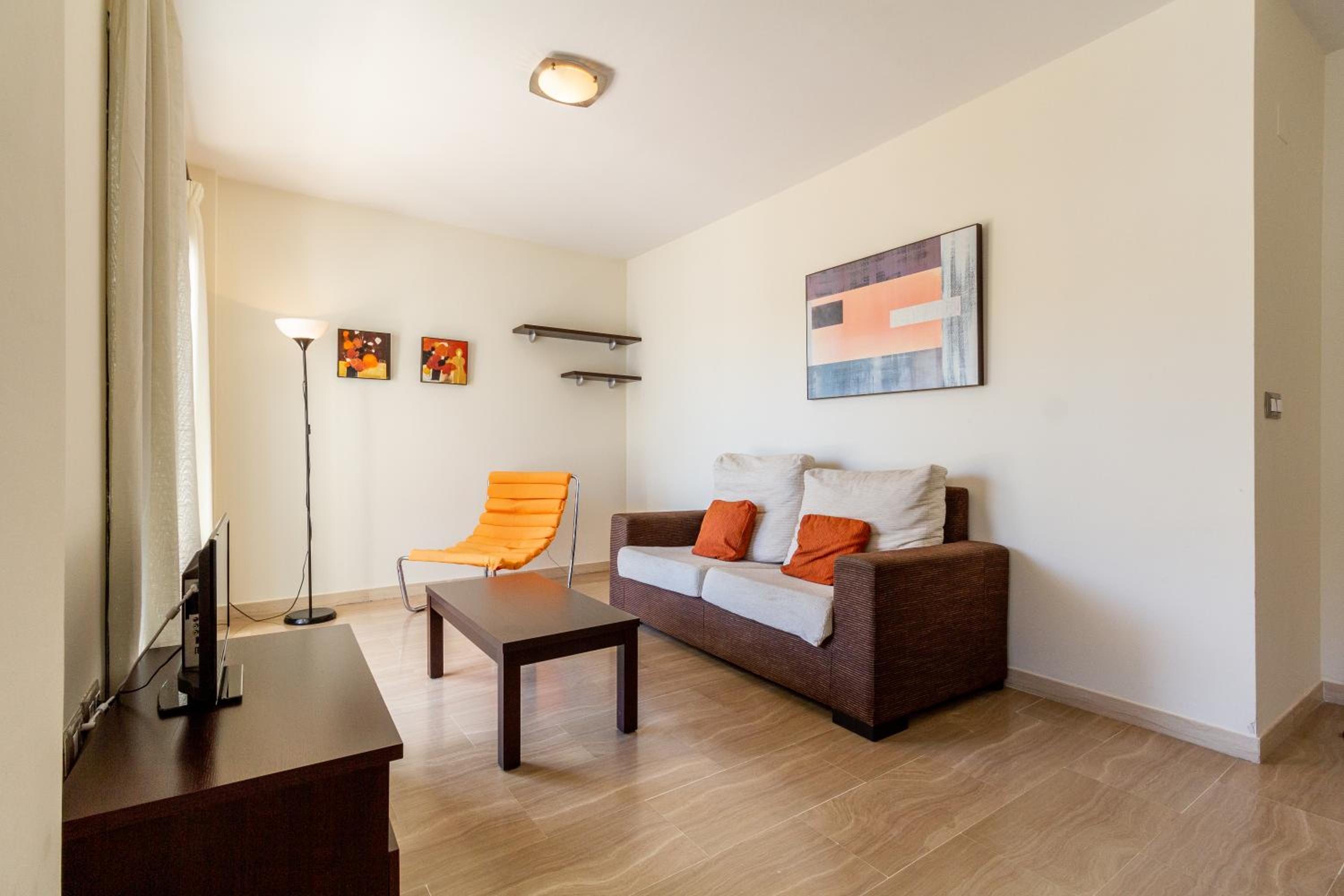 Medium Two-Bedroom Apartment photo 3