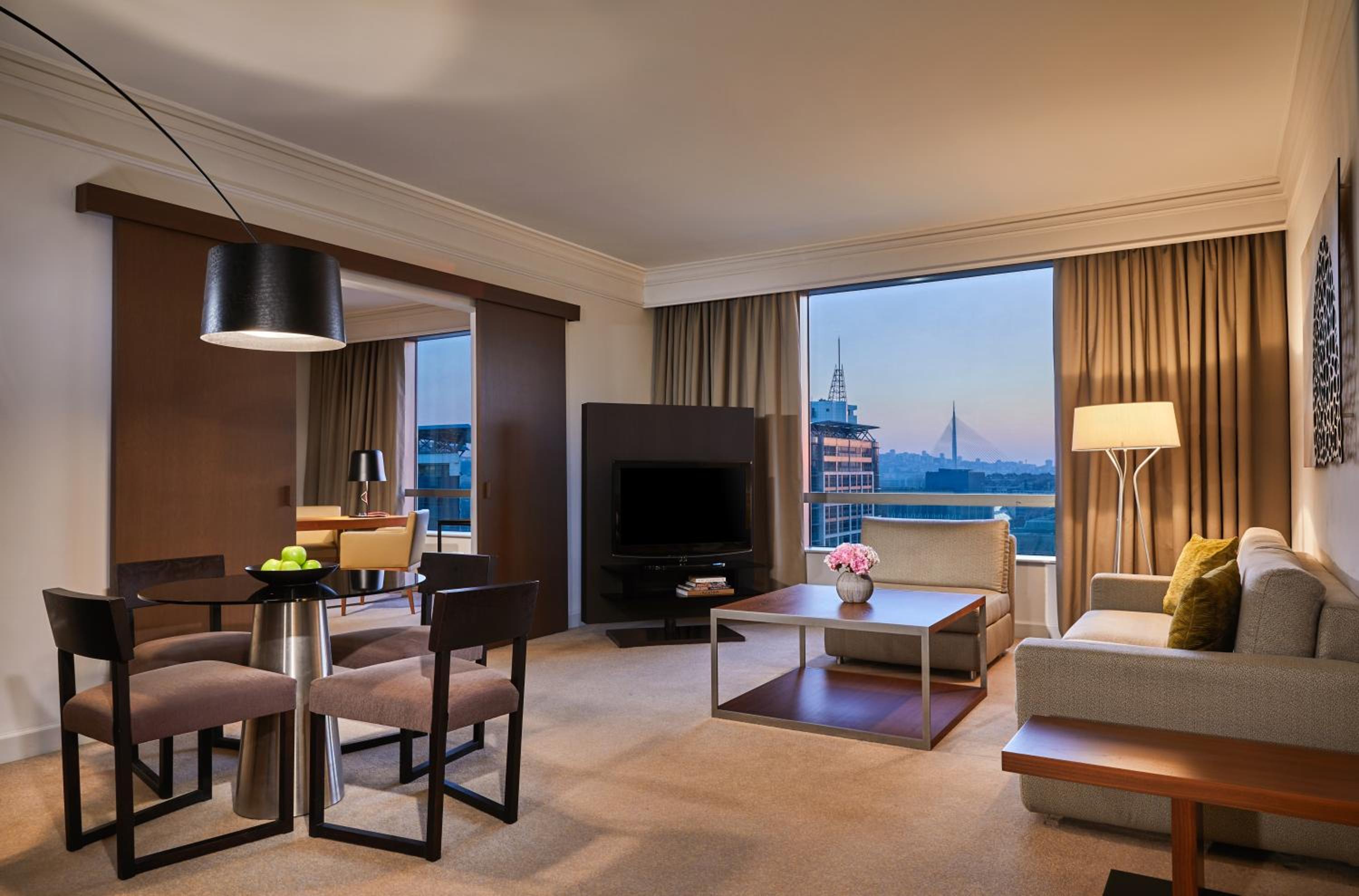 Executive Suite photo 3