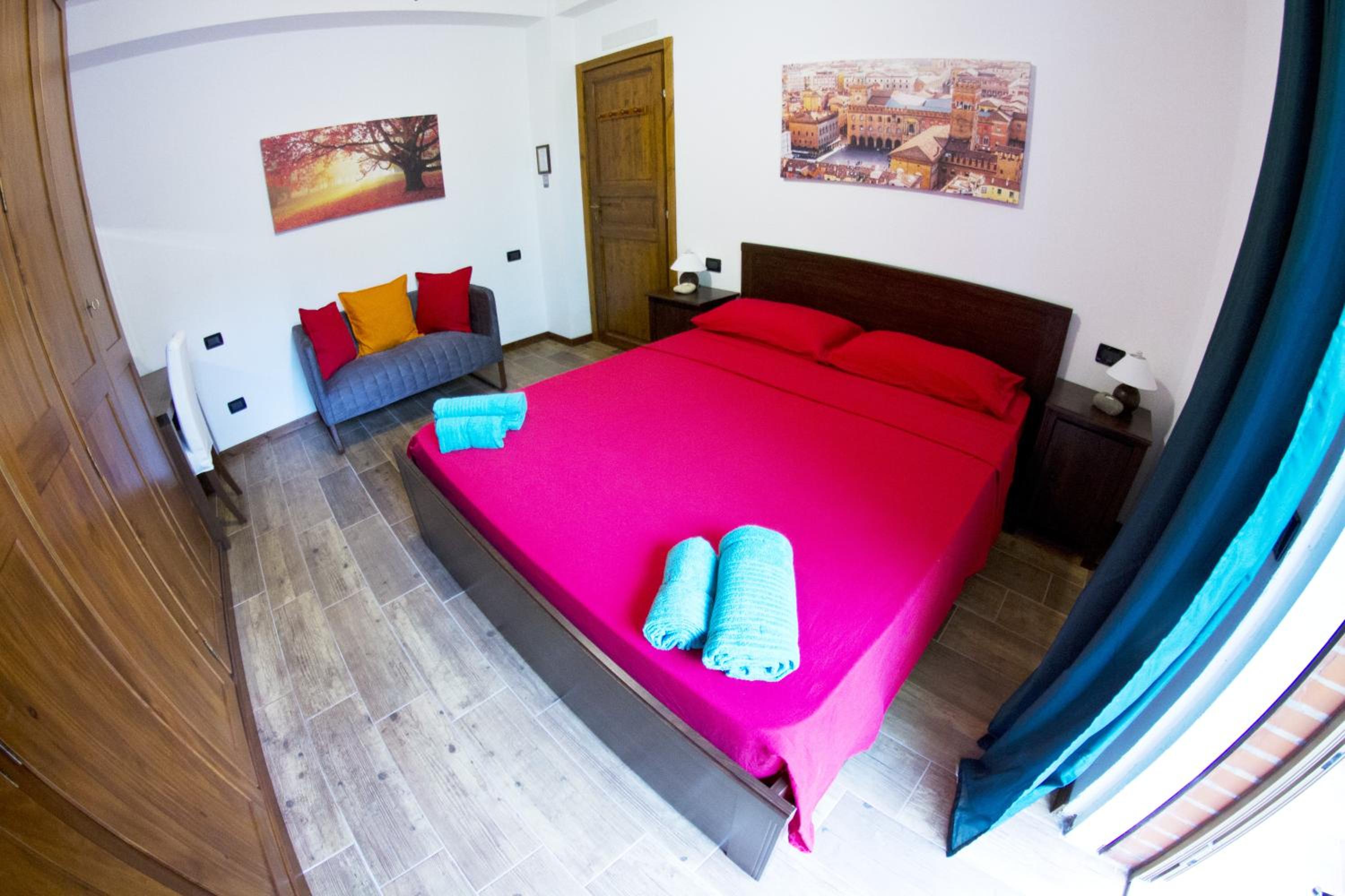 Queen Room with Shared Bathroom