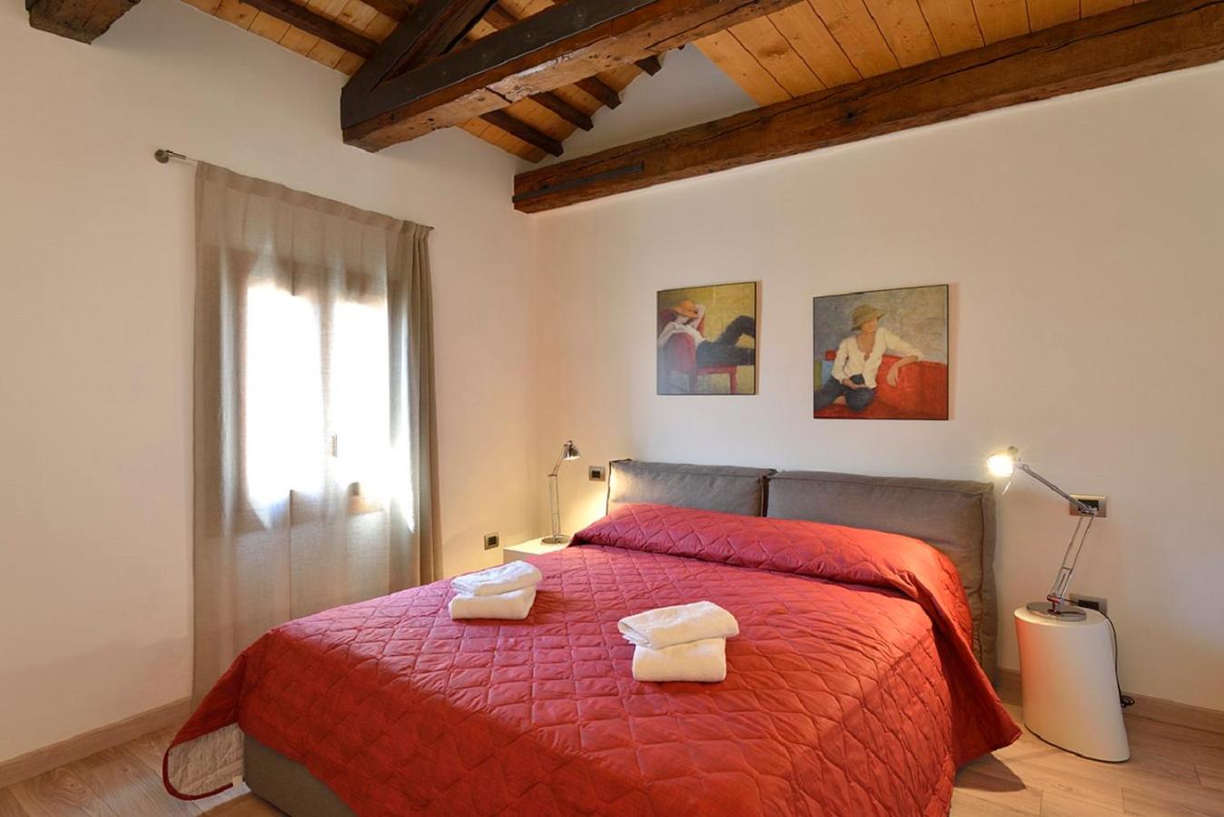 Apartment with Terrace photo 1