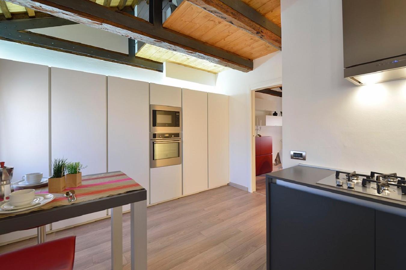 Apartment with Terrace photo 3