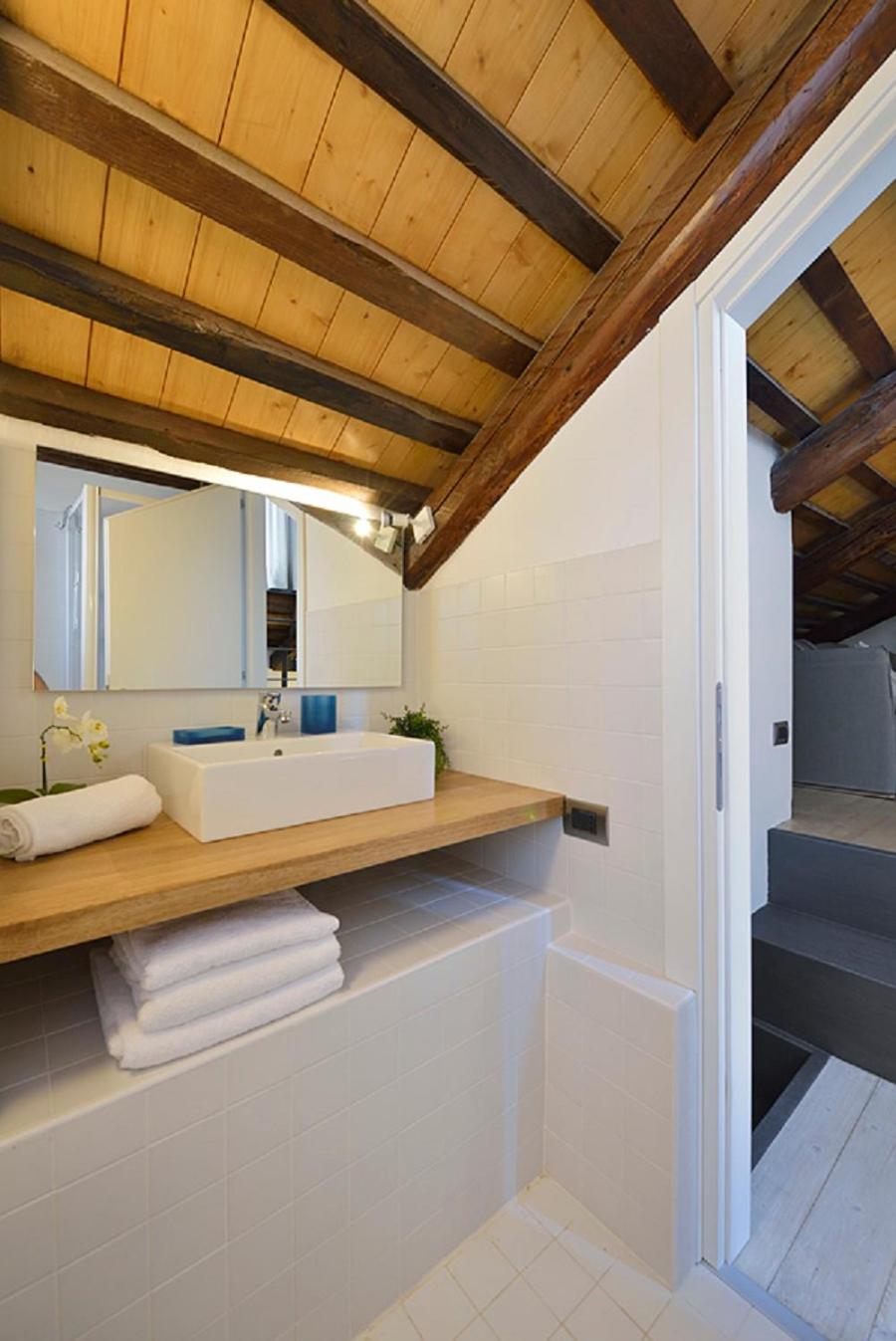 Apartment with Terrace photo 2