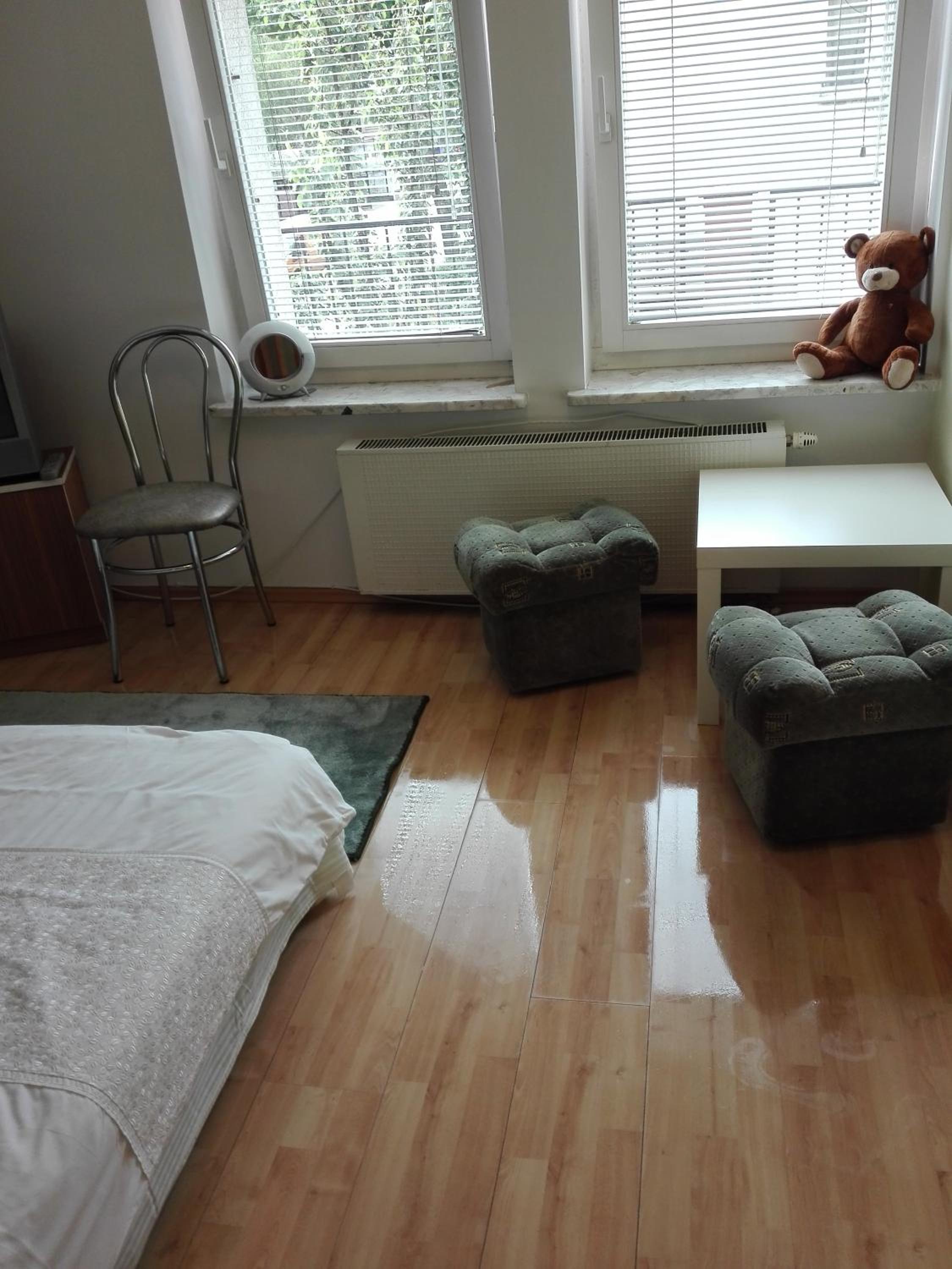 Budget Double Room - Photo 11