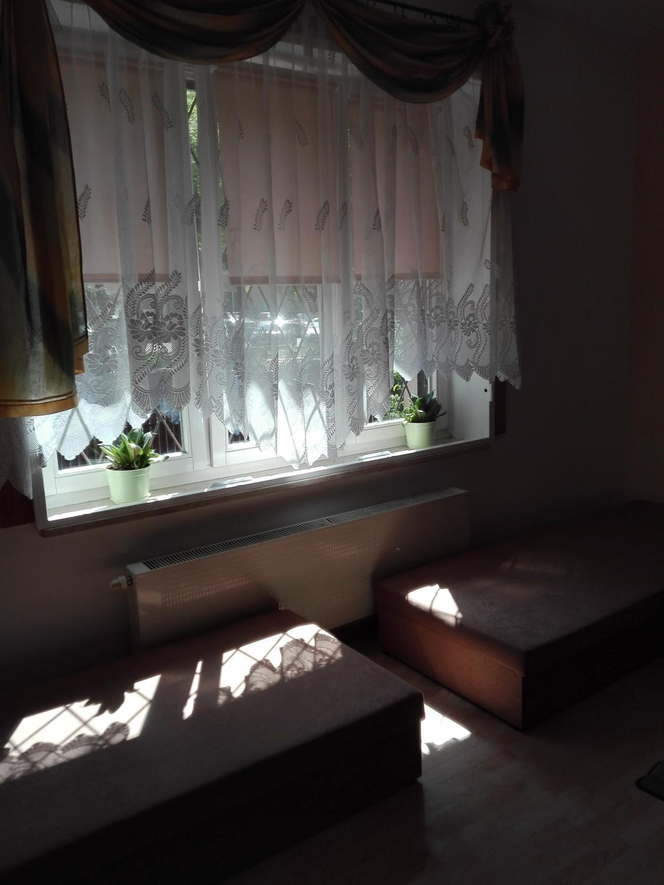 Queen Room with Two Queen Beds - Photo 21