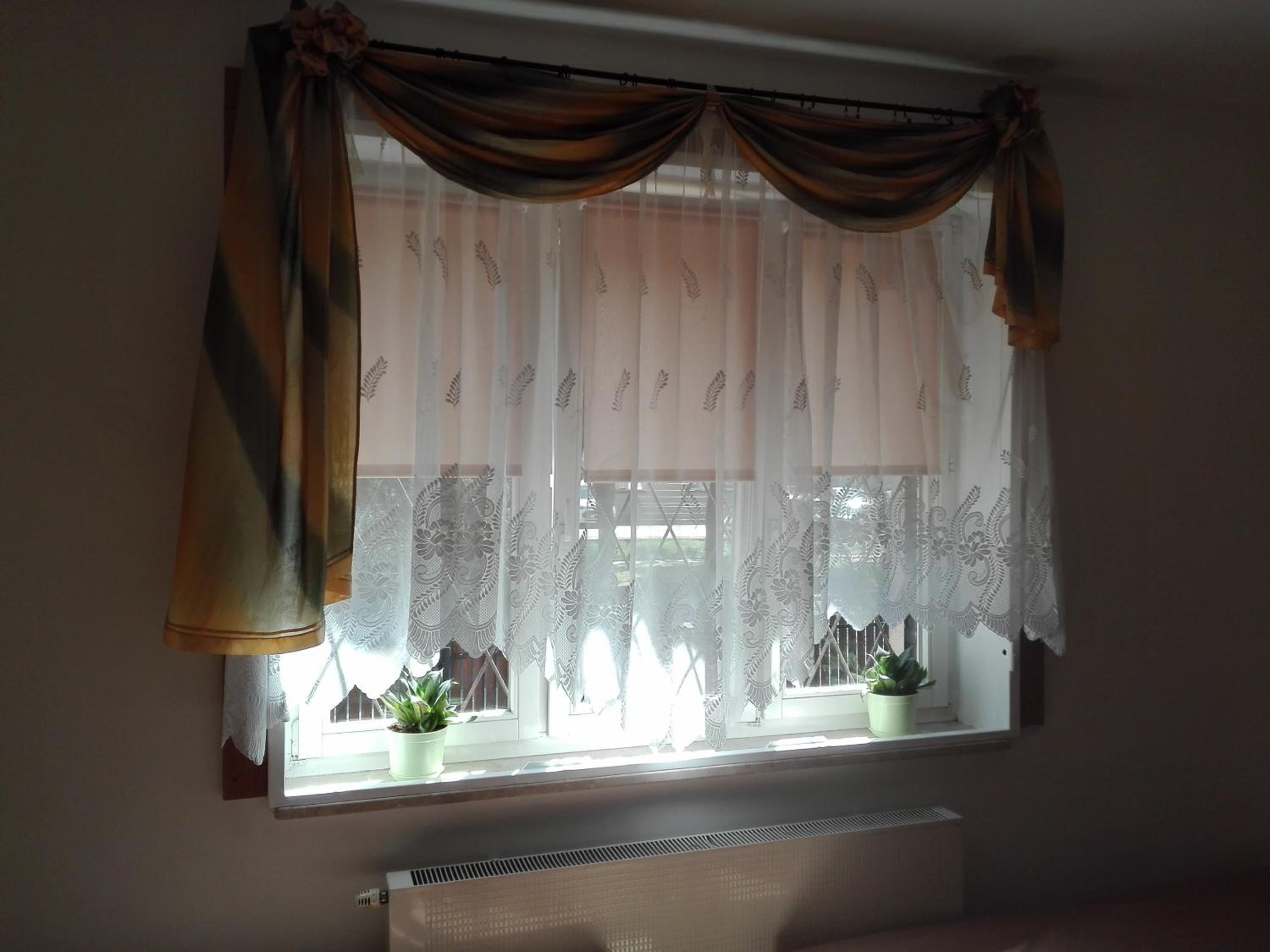 Queen Room with Two Queen Beds - Photo 6