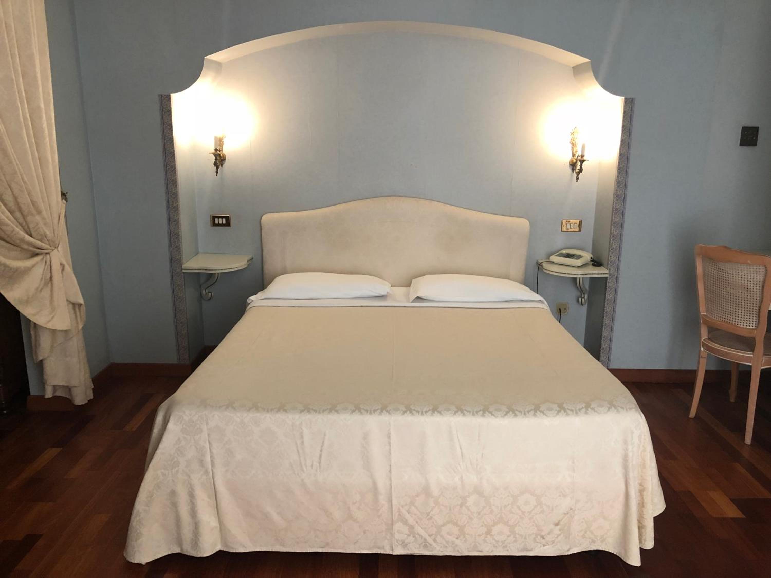 Double or Twin Room photo 1