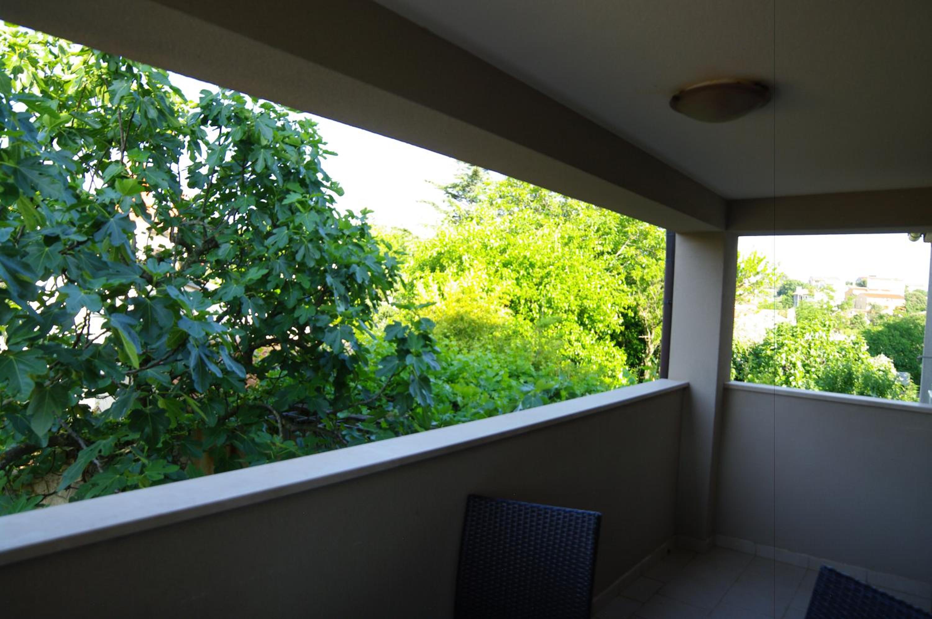 One-Bedroom Apartment with Balcony photo 2