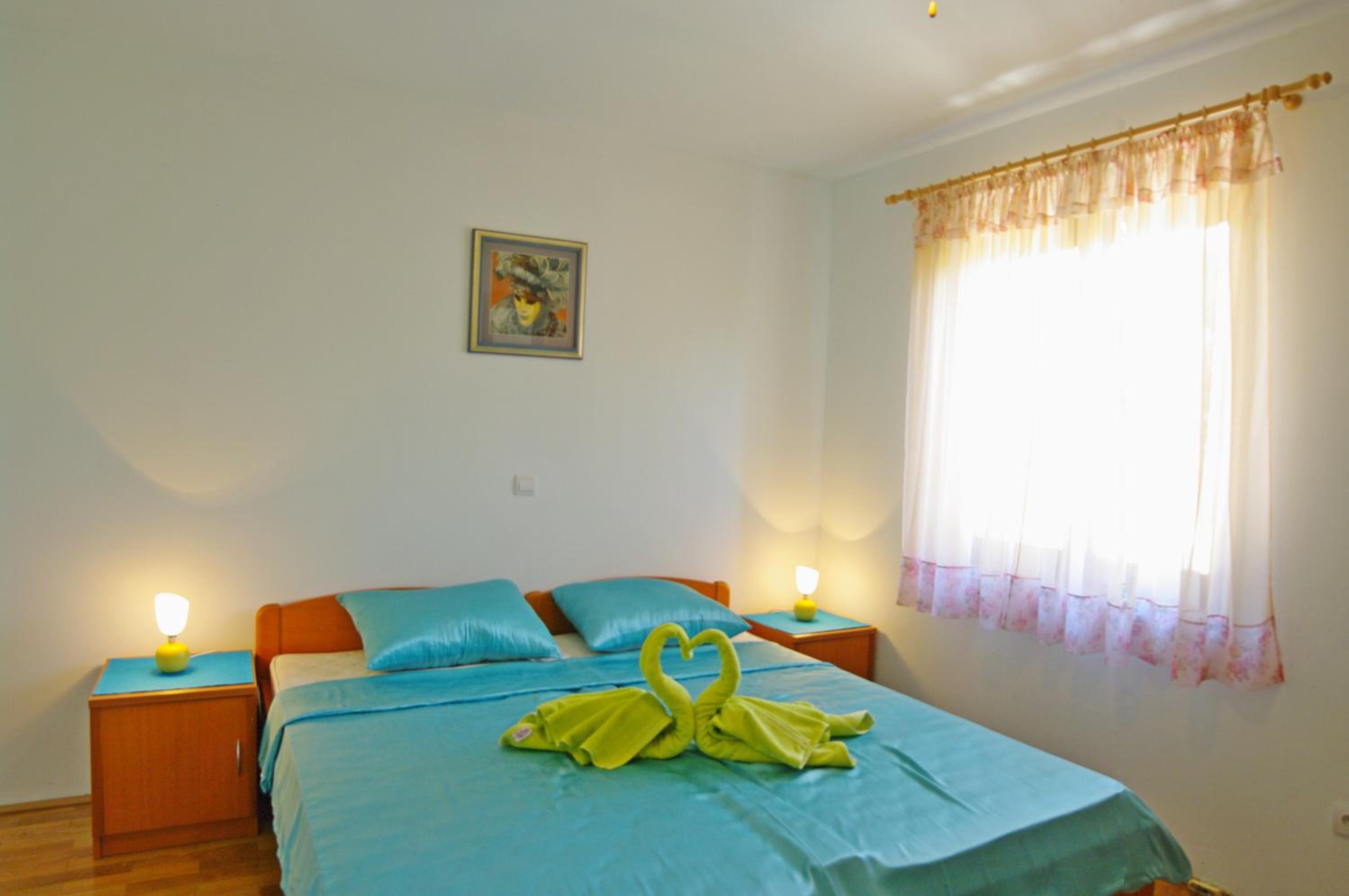 One-Bedroom Apartment with Balcony photo 1