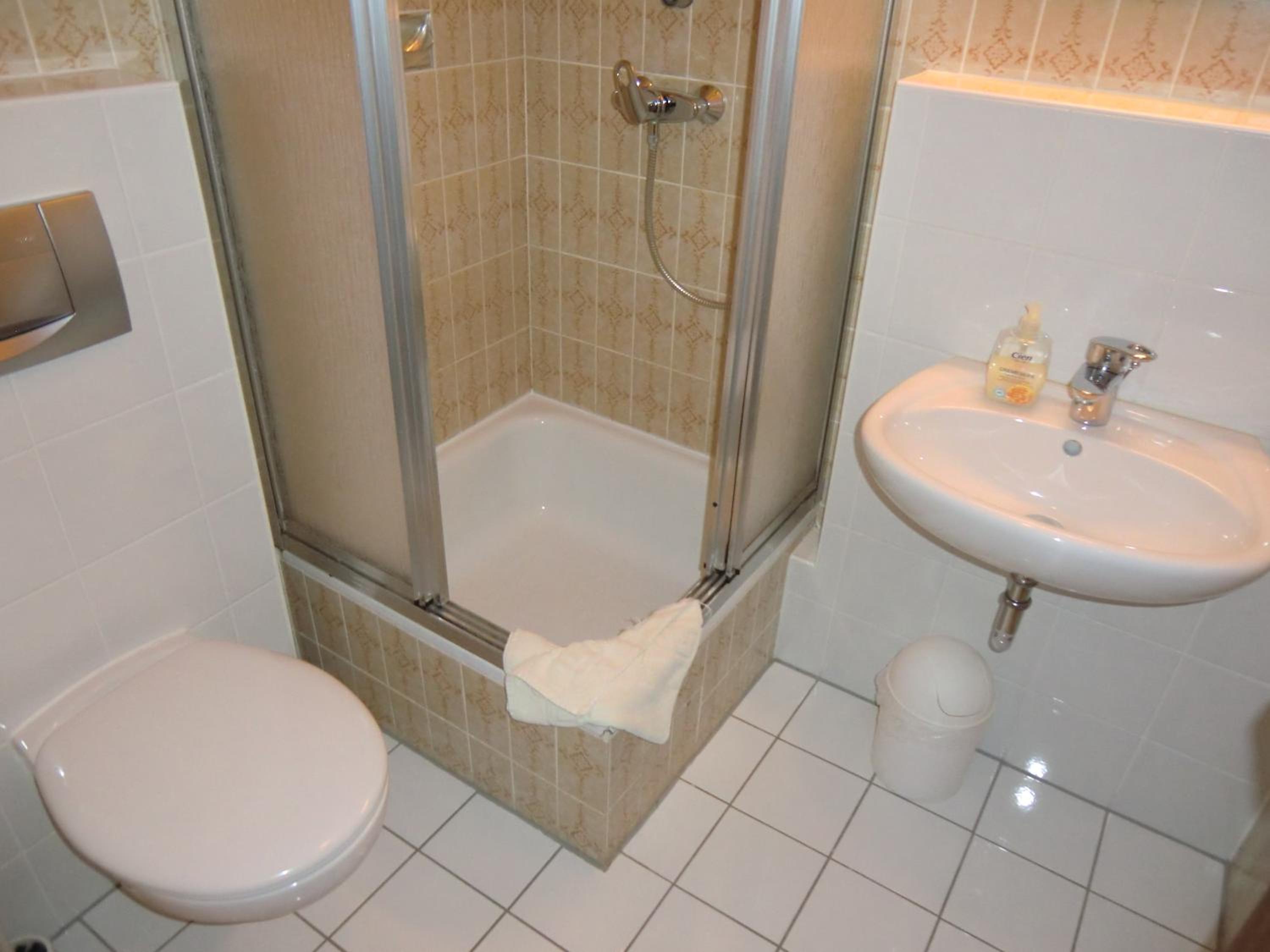 Double Room - Photo 4