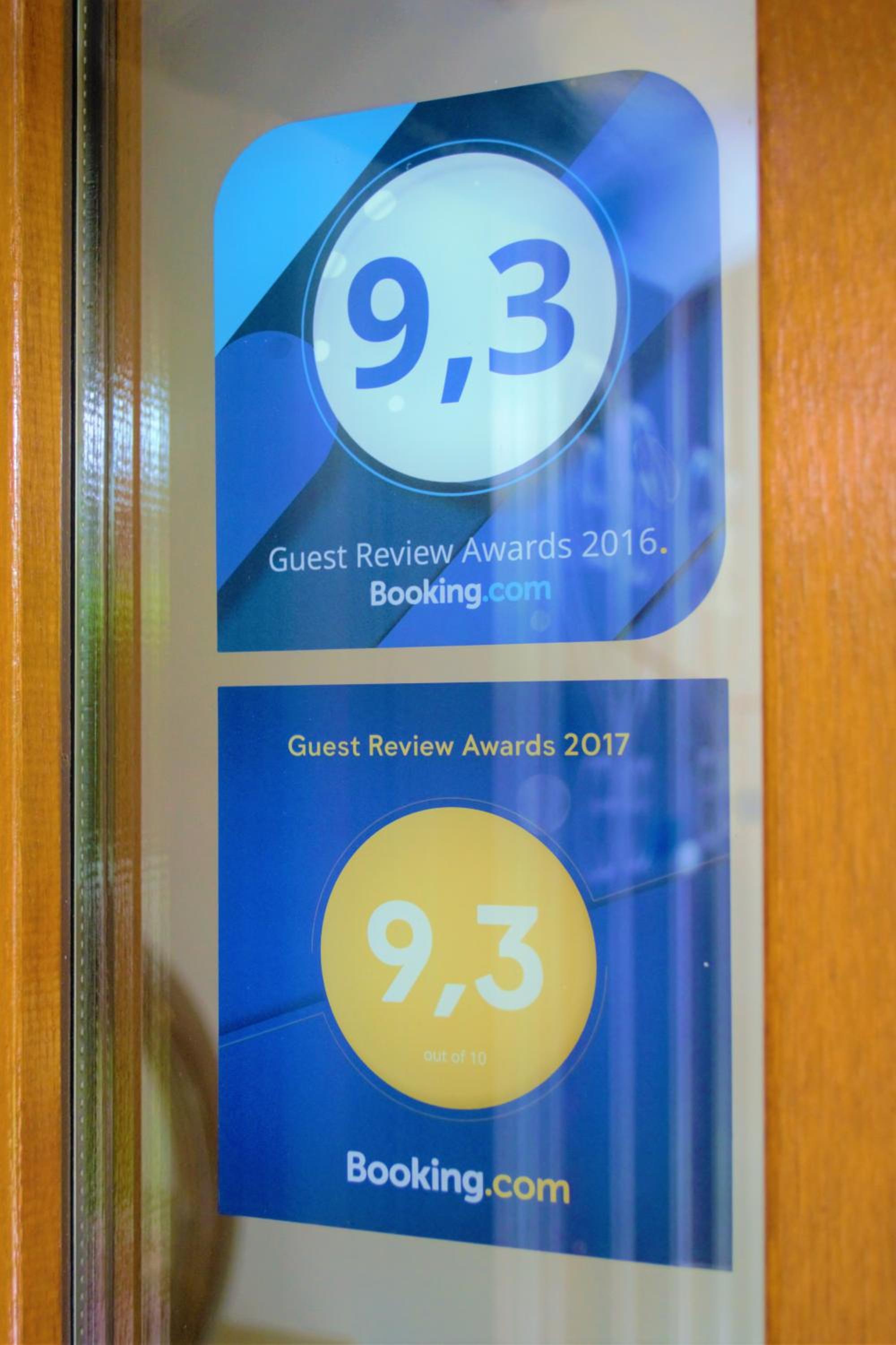 Double Room - Photo 8