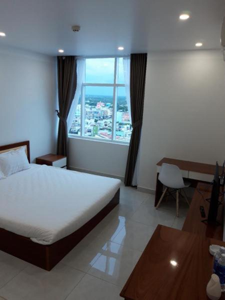 Large Single Room