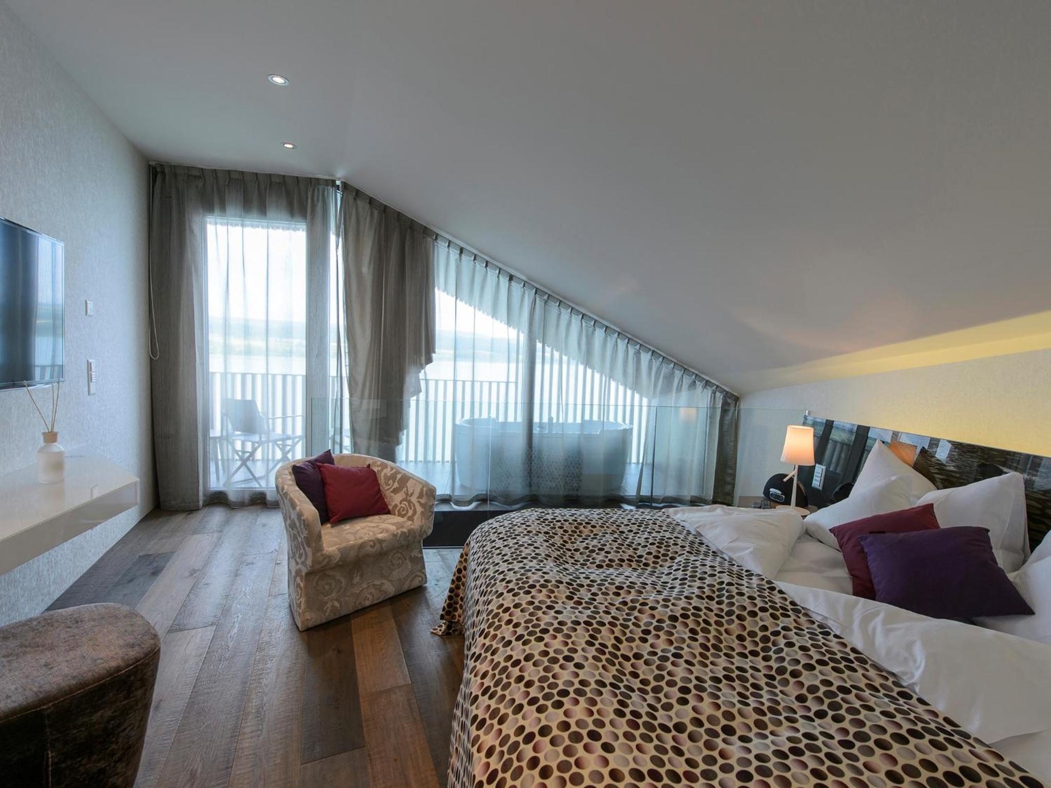 Duplex Suite - Photo 5