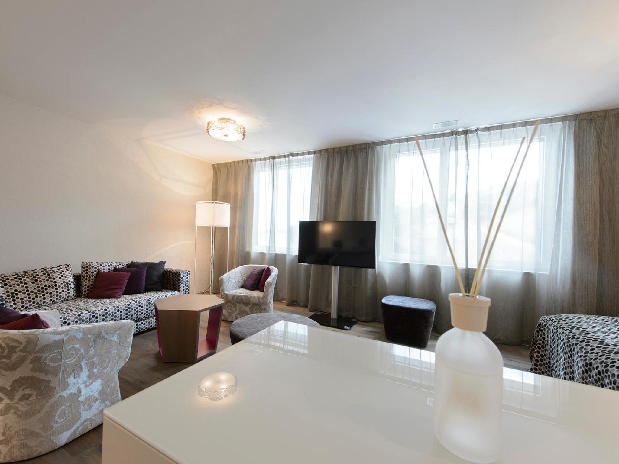 Deluxe Room - Photo 3