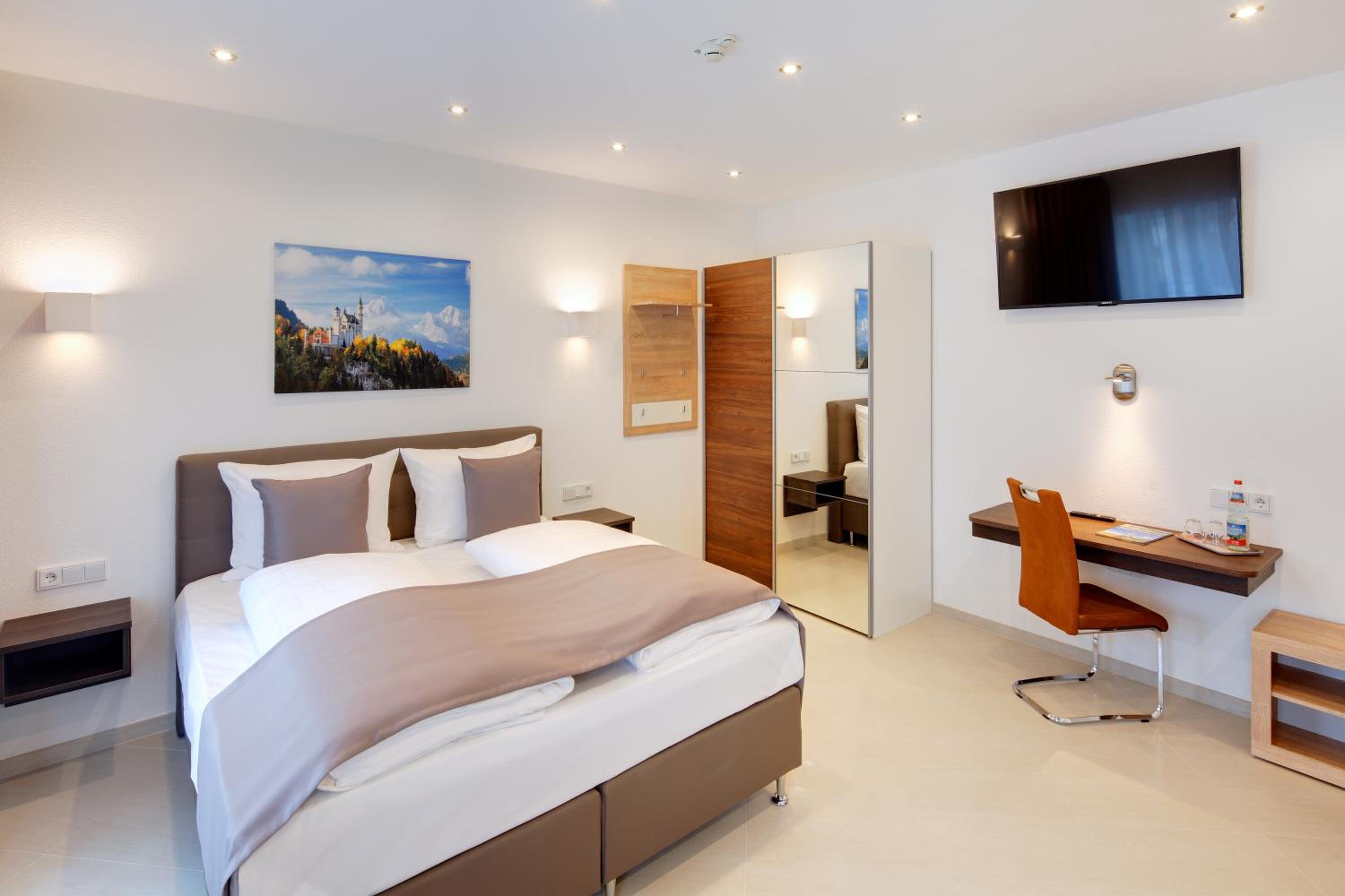Double Room - Photo 2
