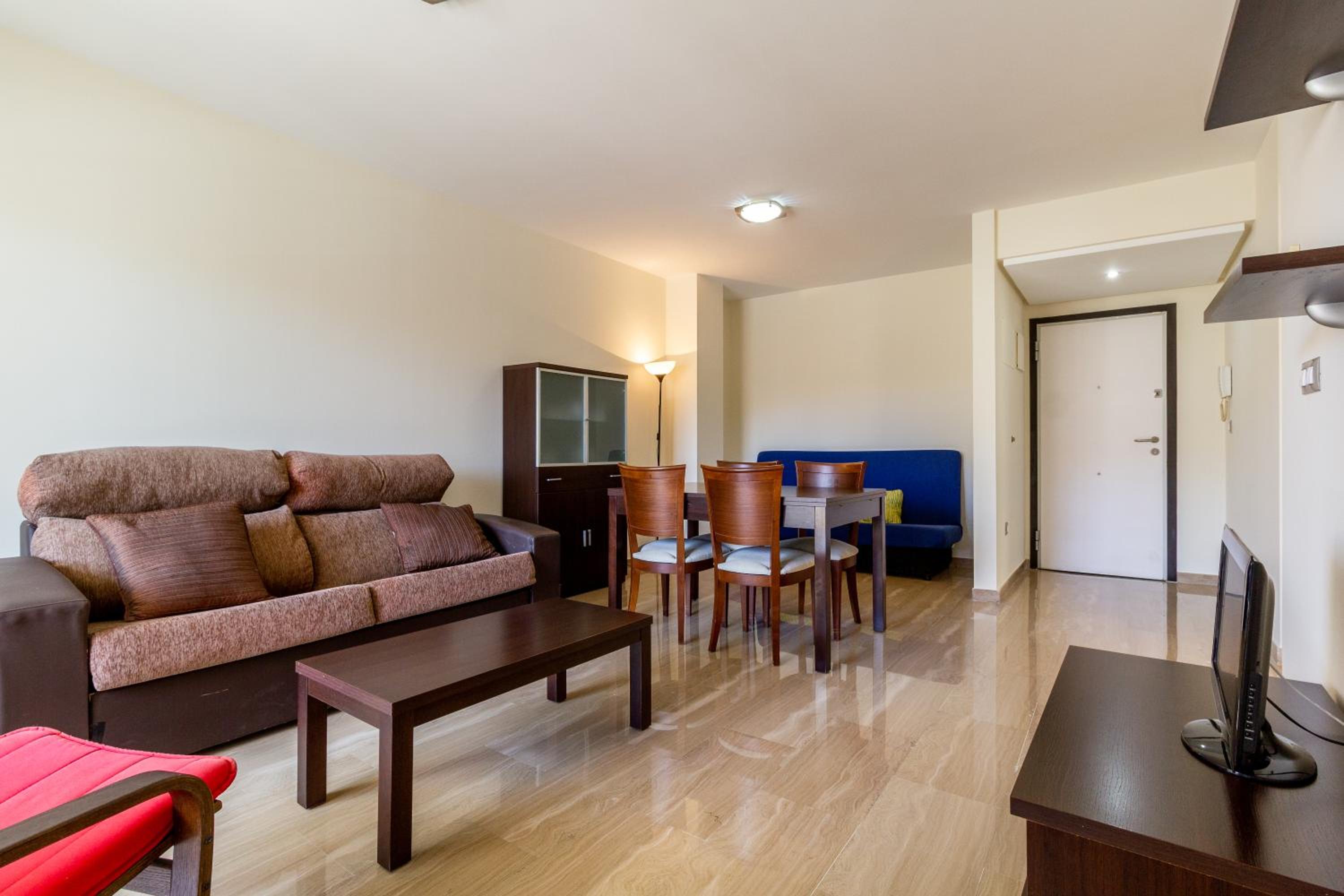 Superior Two-Bedroom Apartment photo 3