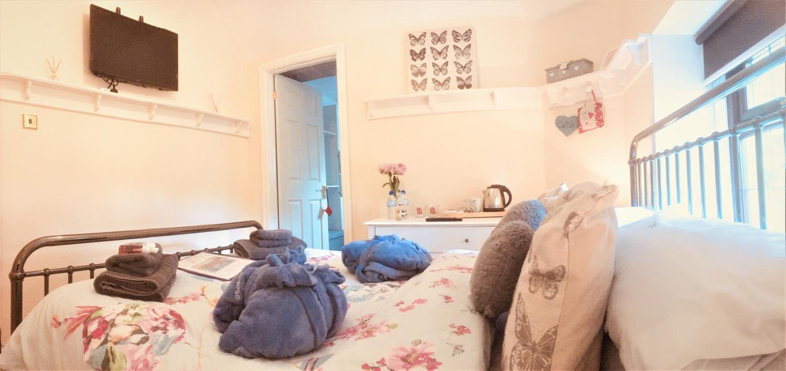 Double Room with Private Bathroom photo 1