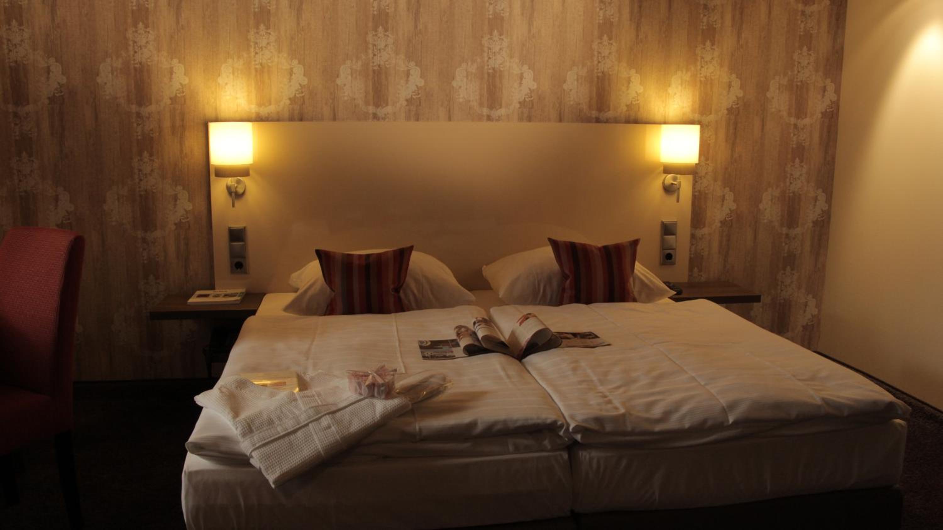 Double Room - Main House photo 2