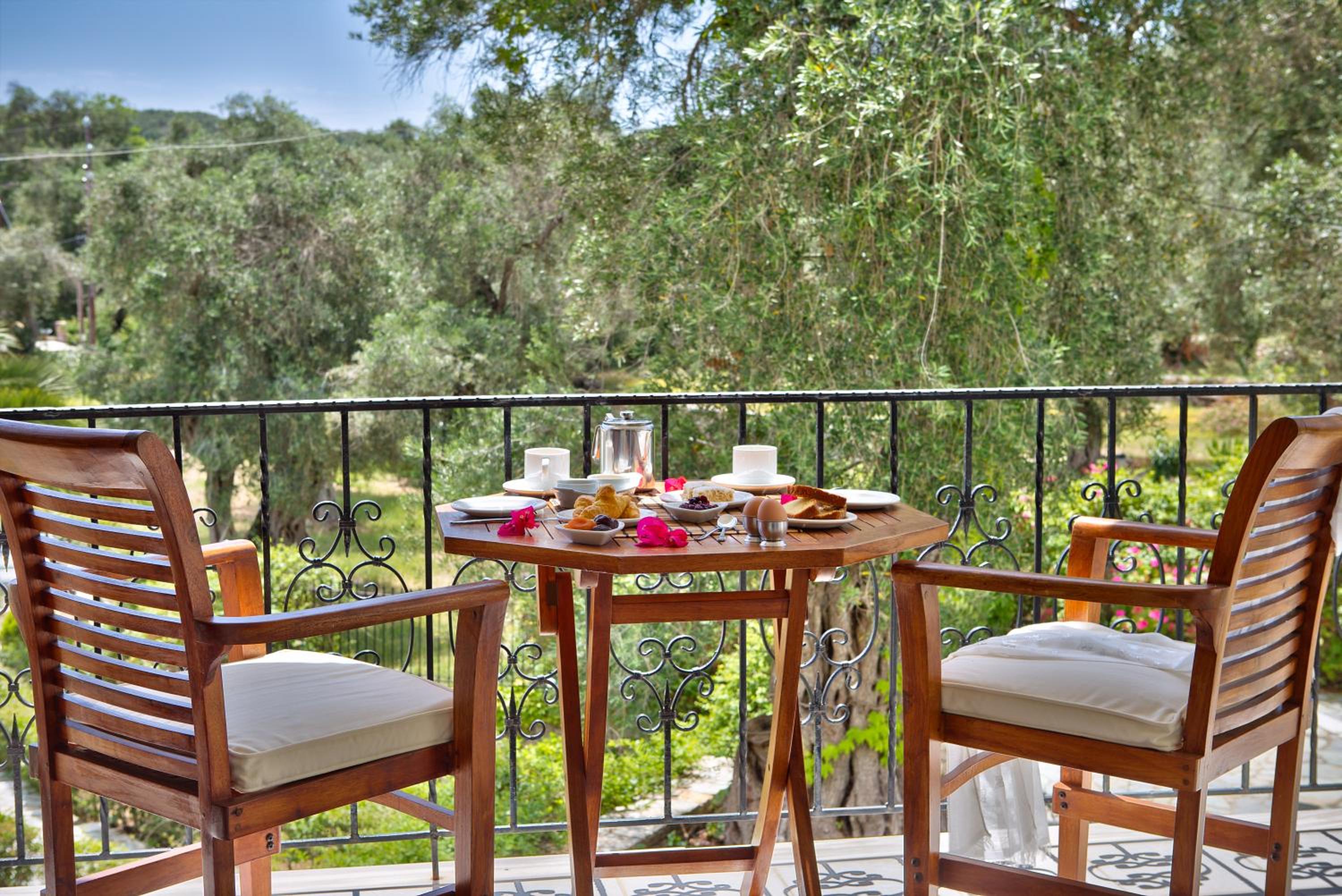 Double or Twin Room with Garden View photo 3