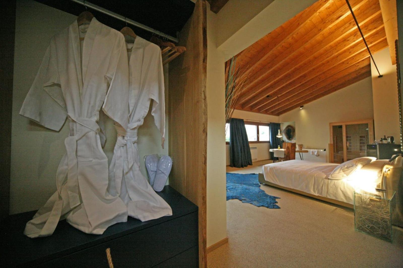 Queen Suite - Photo 5