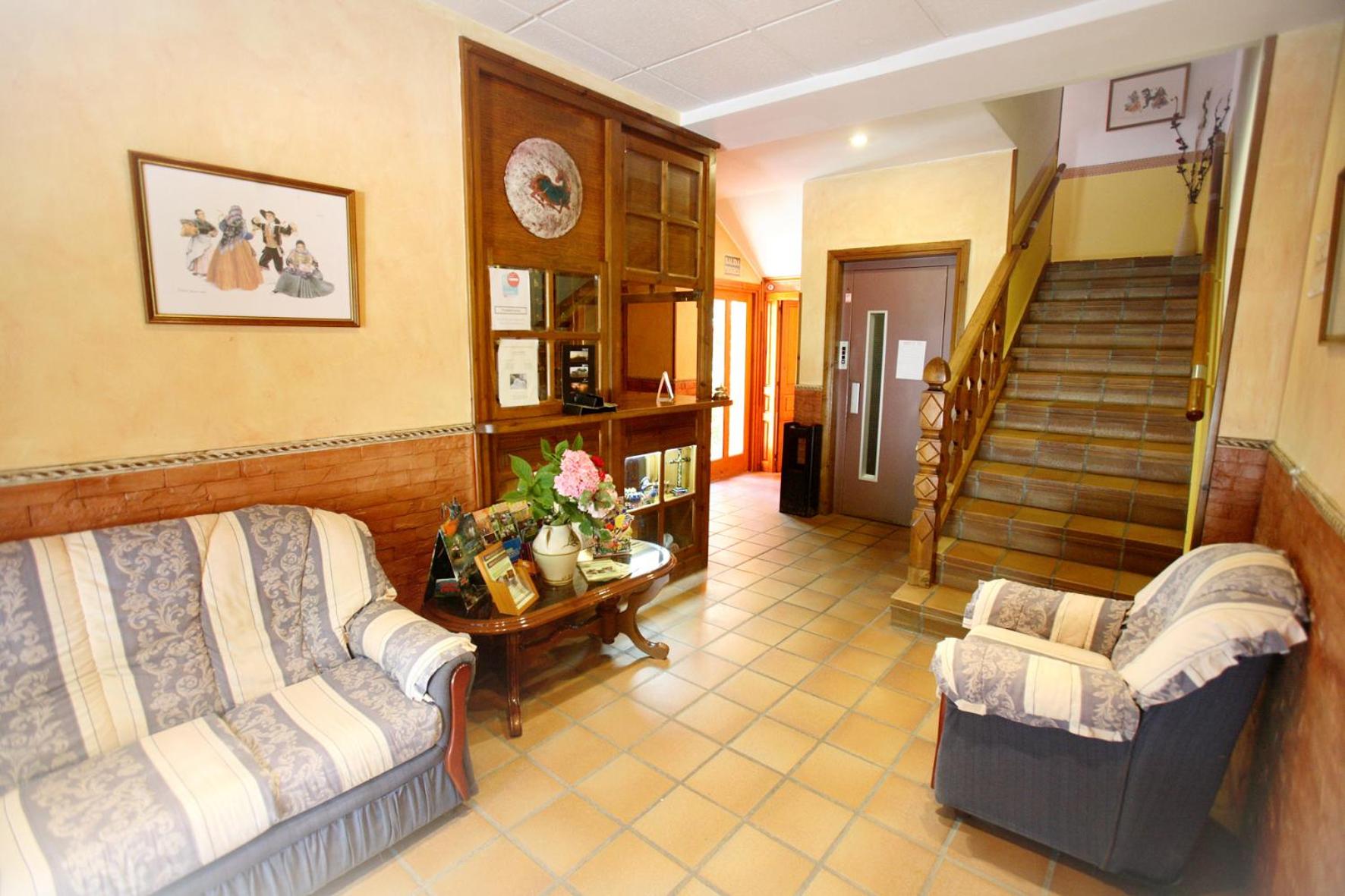 Double or Twin Room - Photo 28