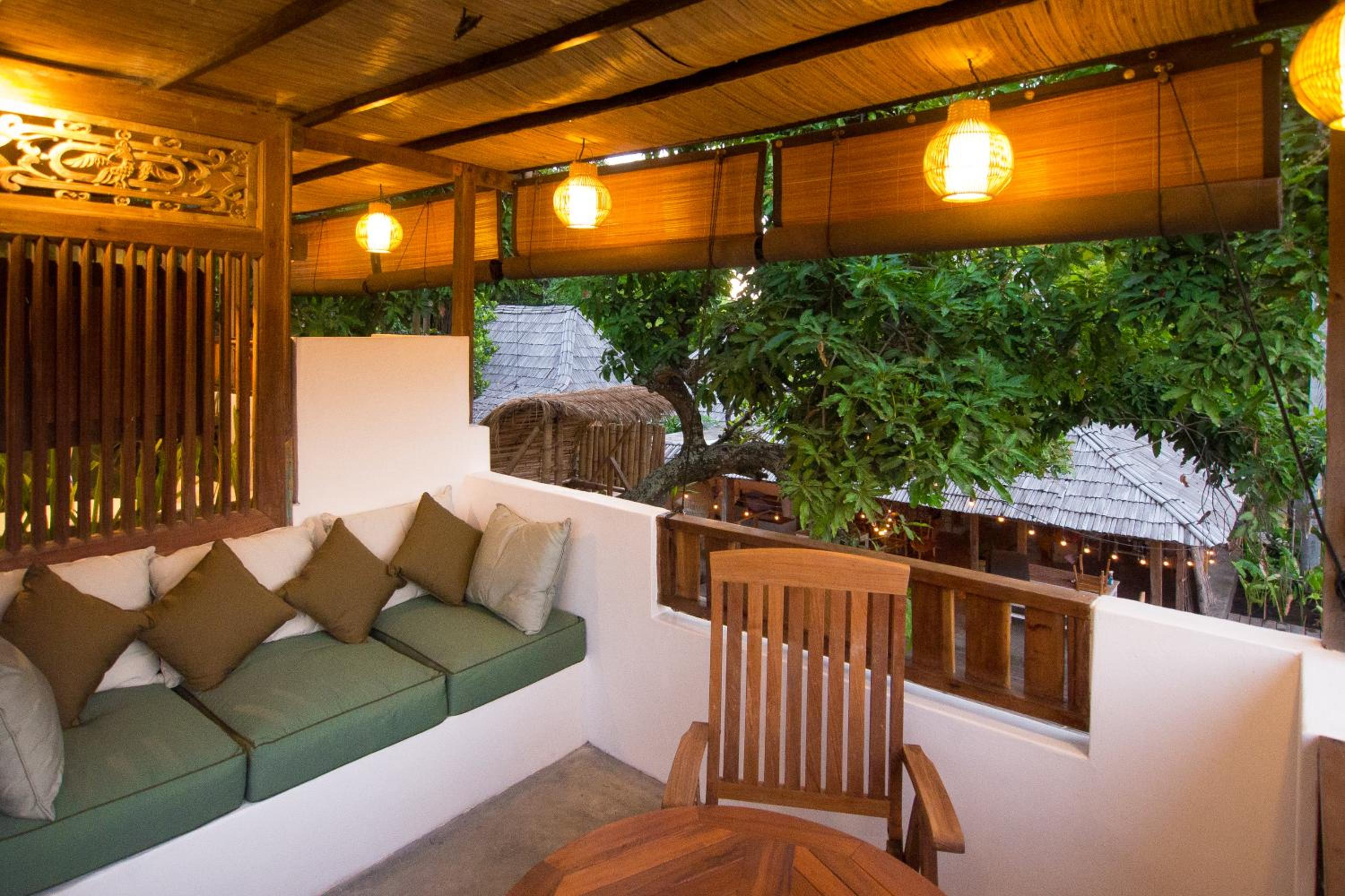 Montserrat Sunrise Double Room - Photo 21