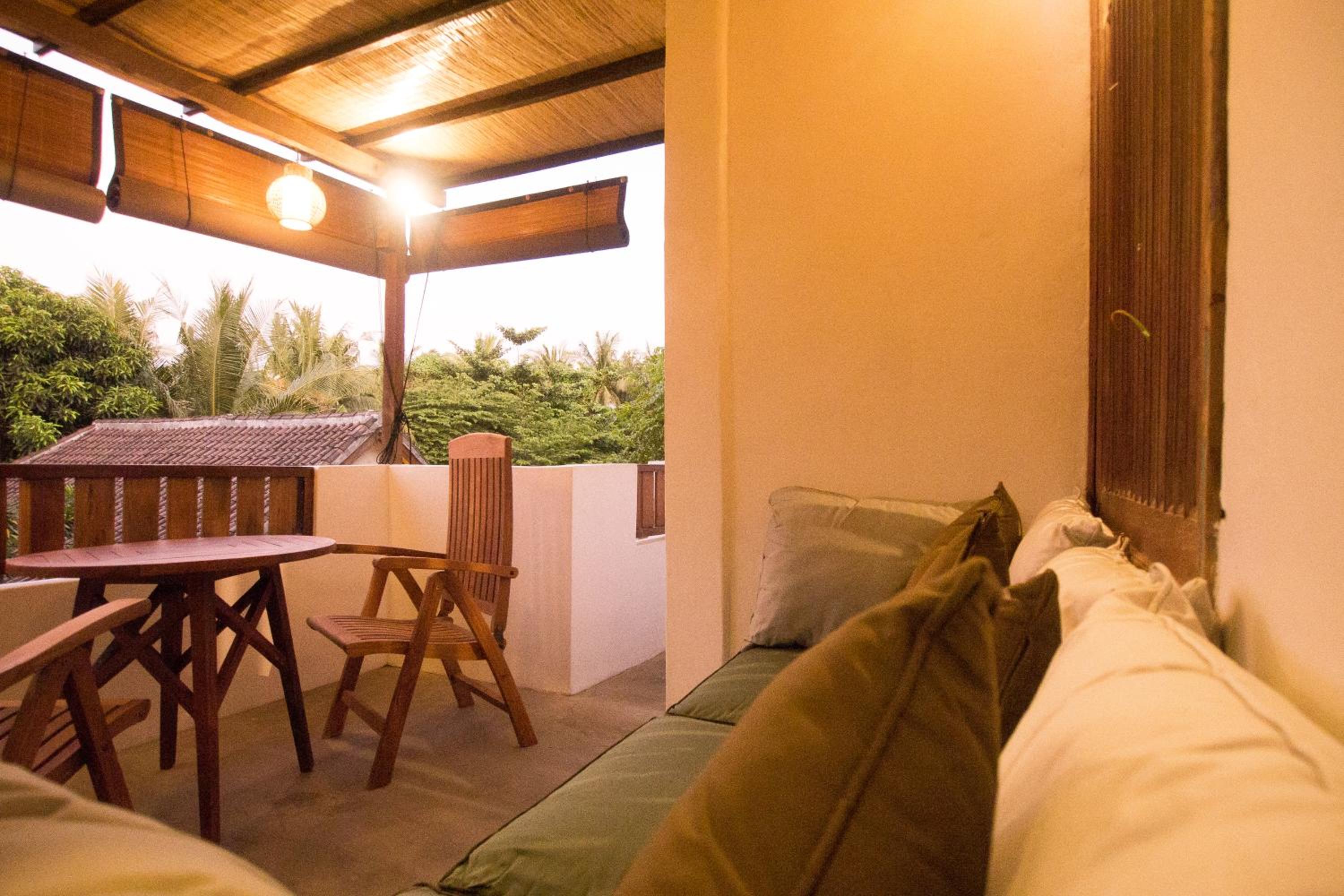 Montserrat Sunrise Double Room - Photo 24