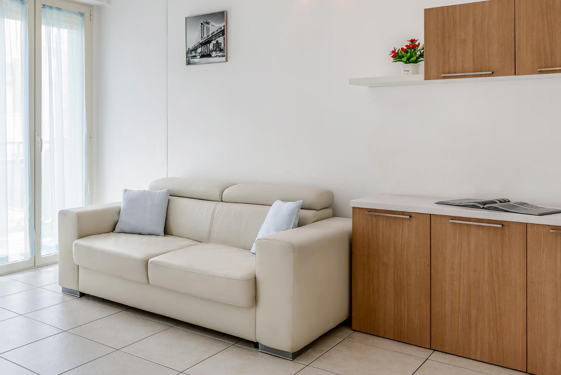 One-Bedroom Apartment with Balcony