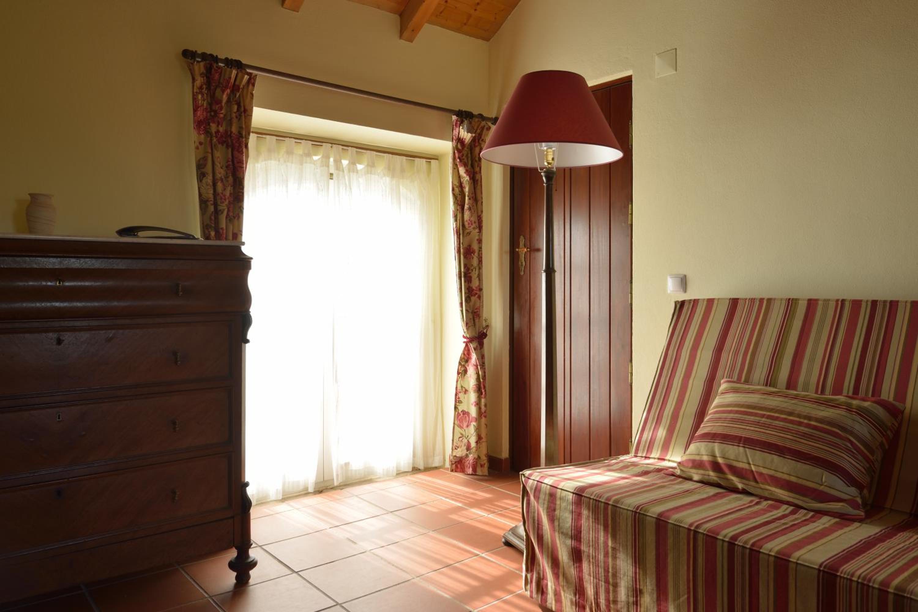 Suite with Pool View photo 3