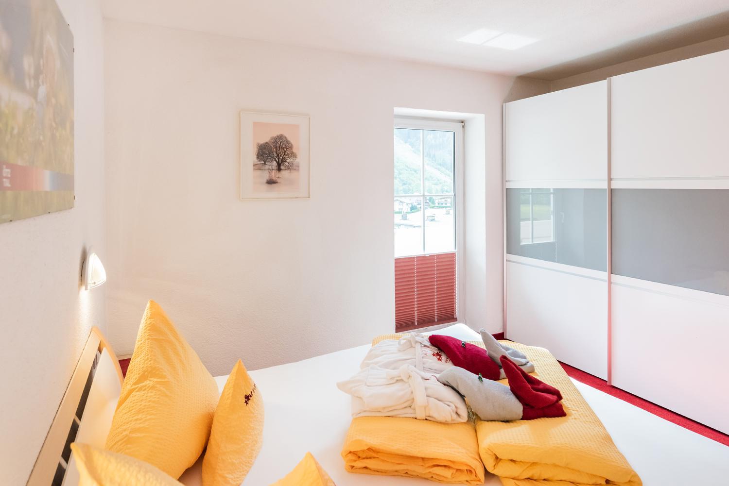 Penthouse-Two Bedroom-Apartment - Photo 18