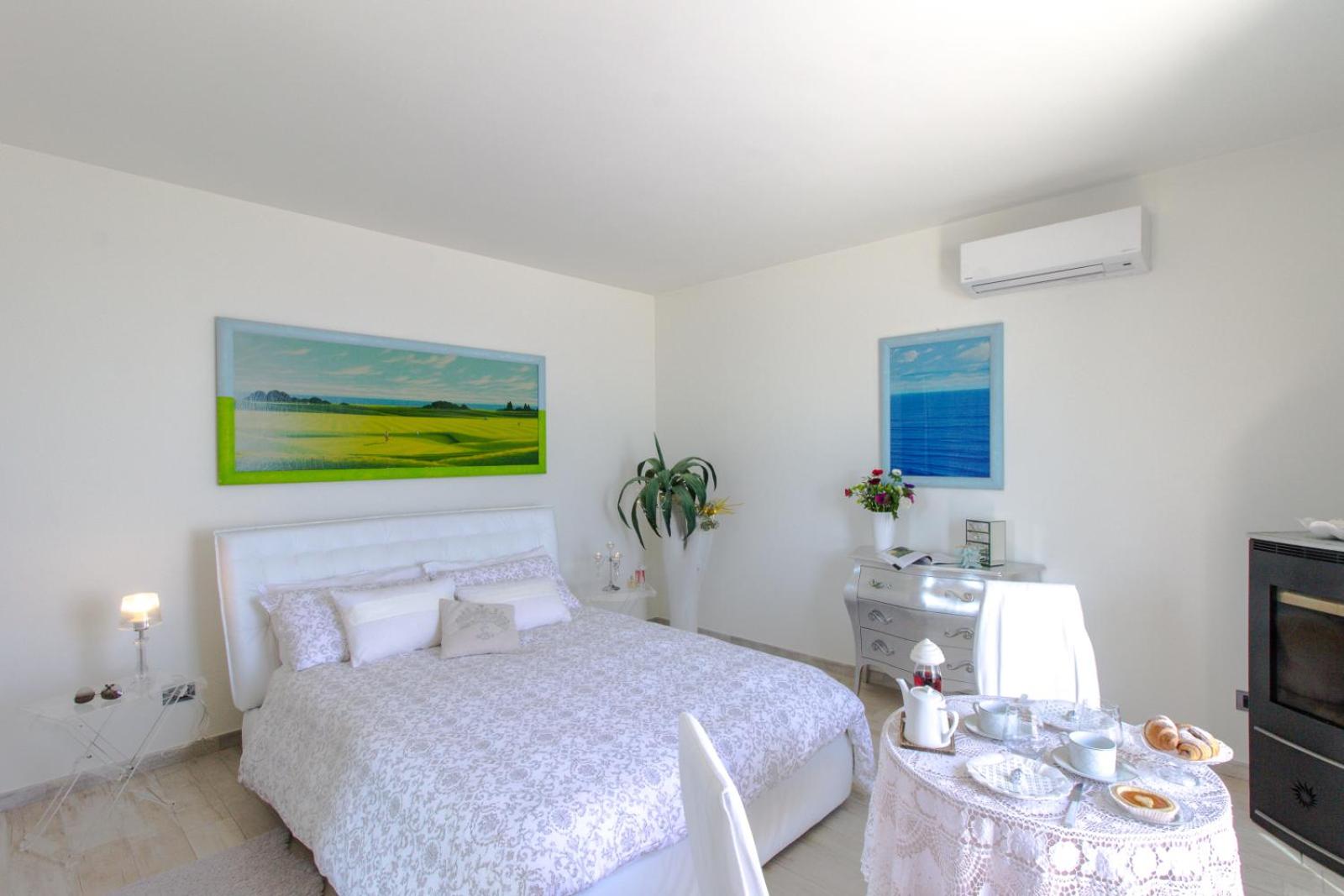 Deluxe Suite with Sea View