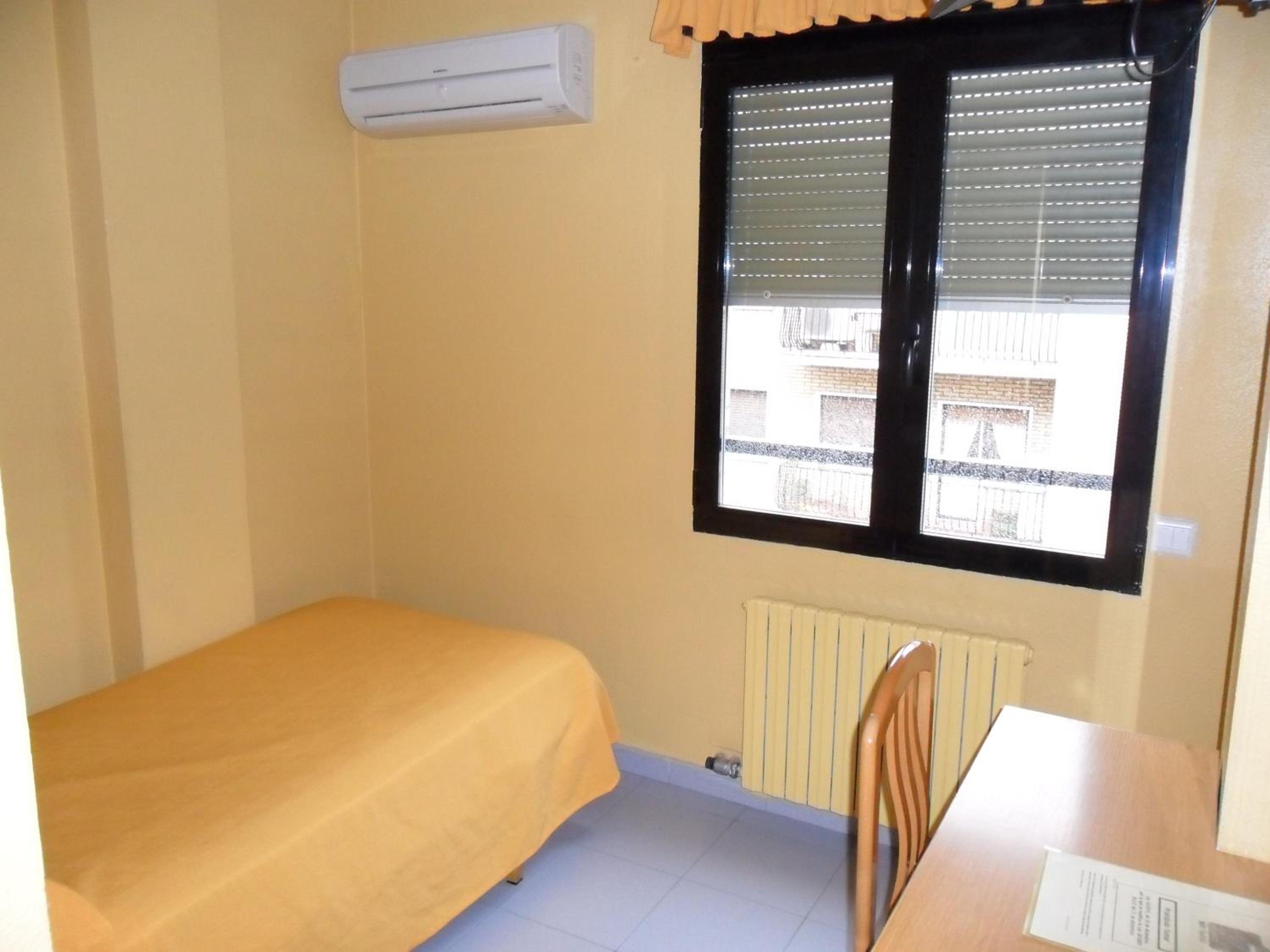Single Room photo 2