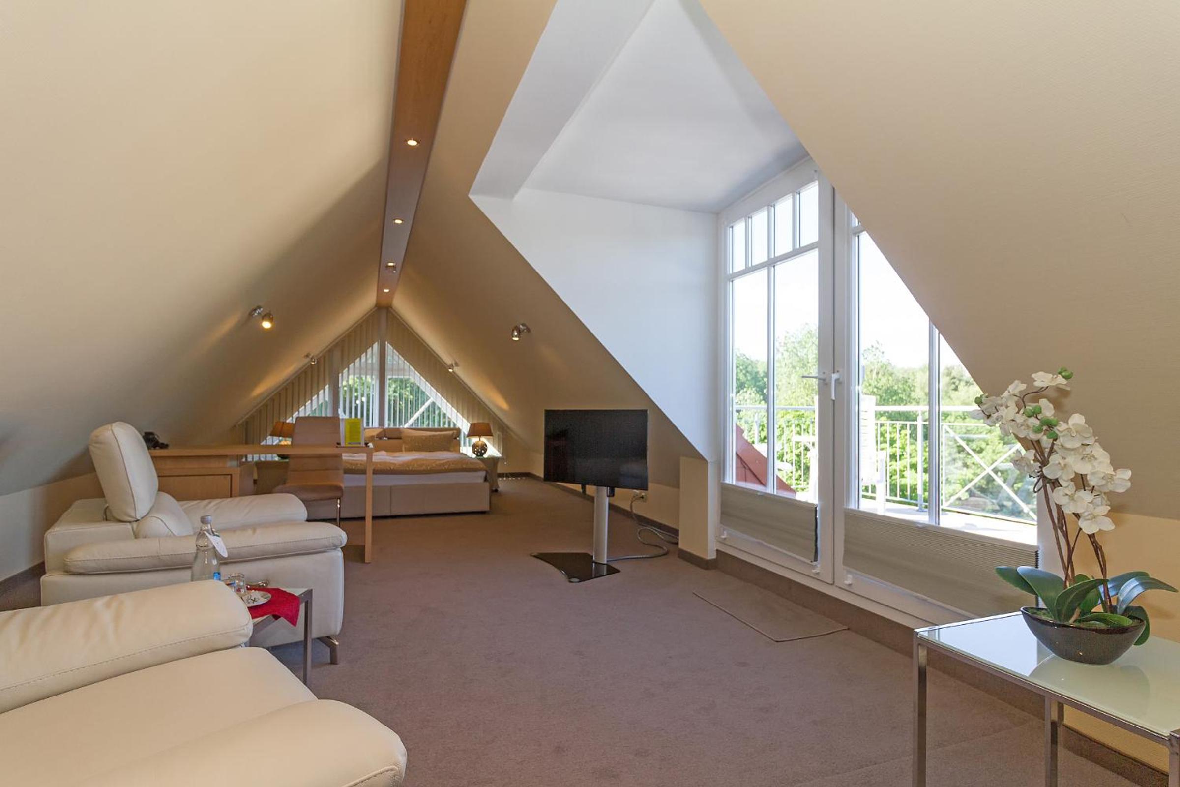 Penthouse Room with Balcony photo 3