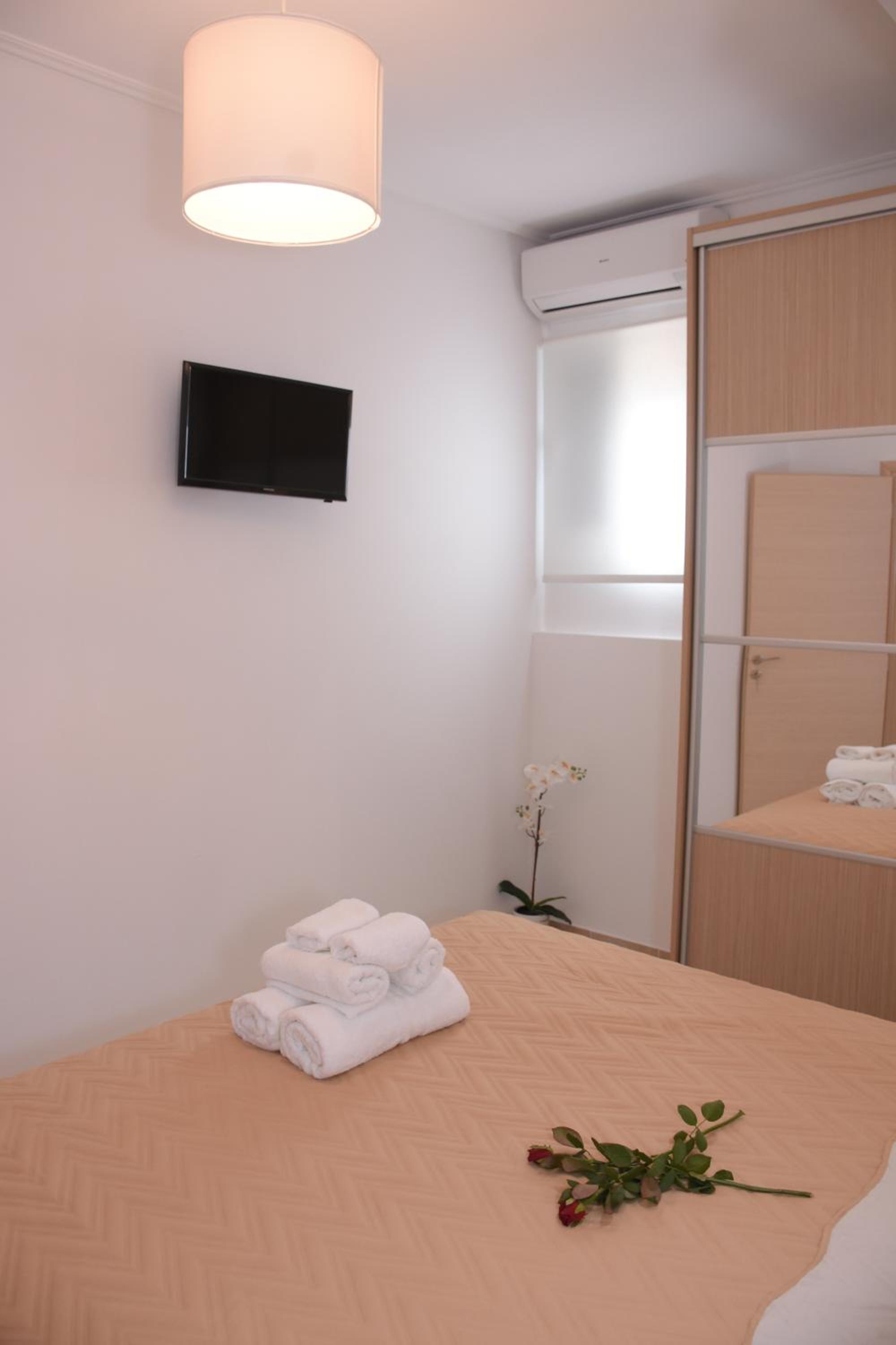 Apartment - Photo 20