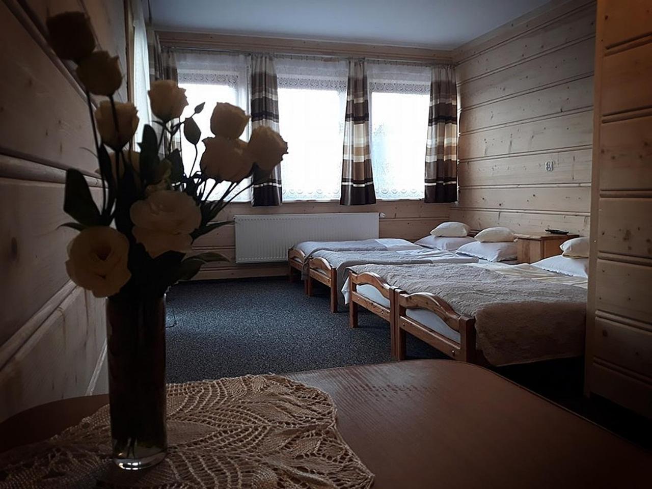 Quadruple Room with Balcony - Photo 2