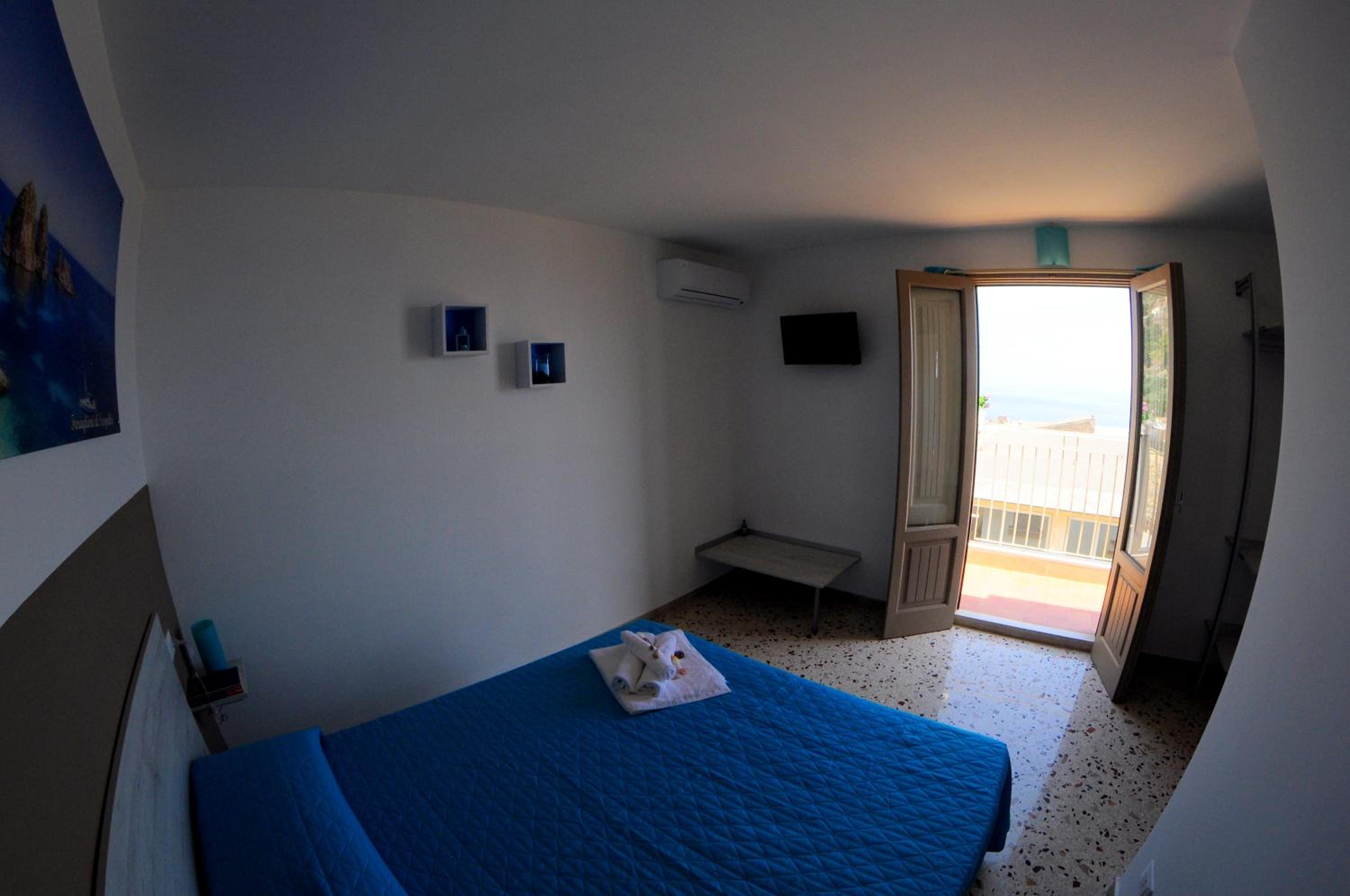 Apartment with Terrace photo 2