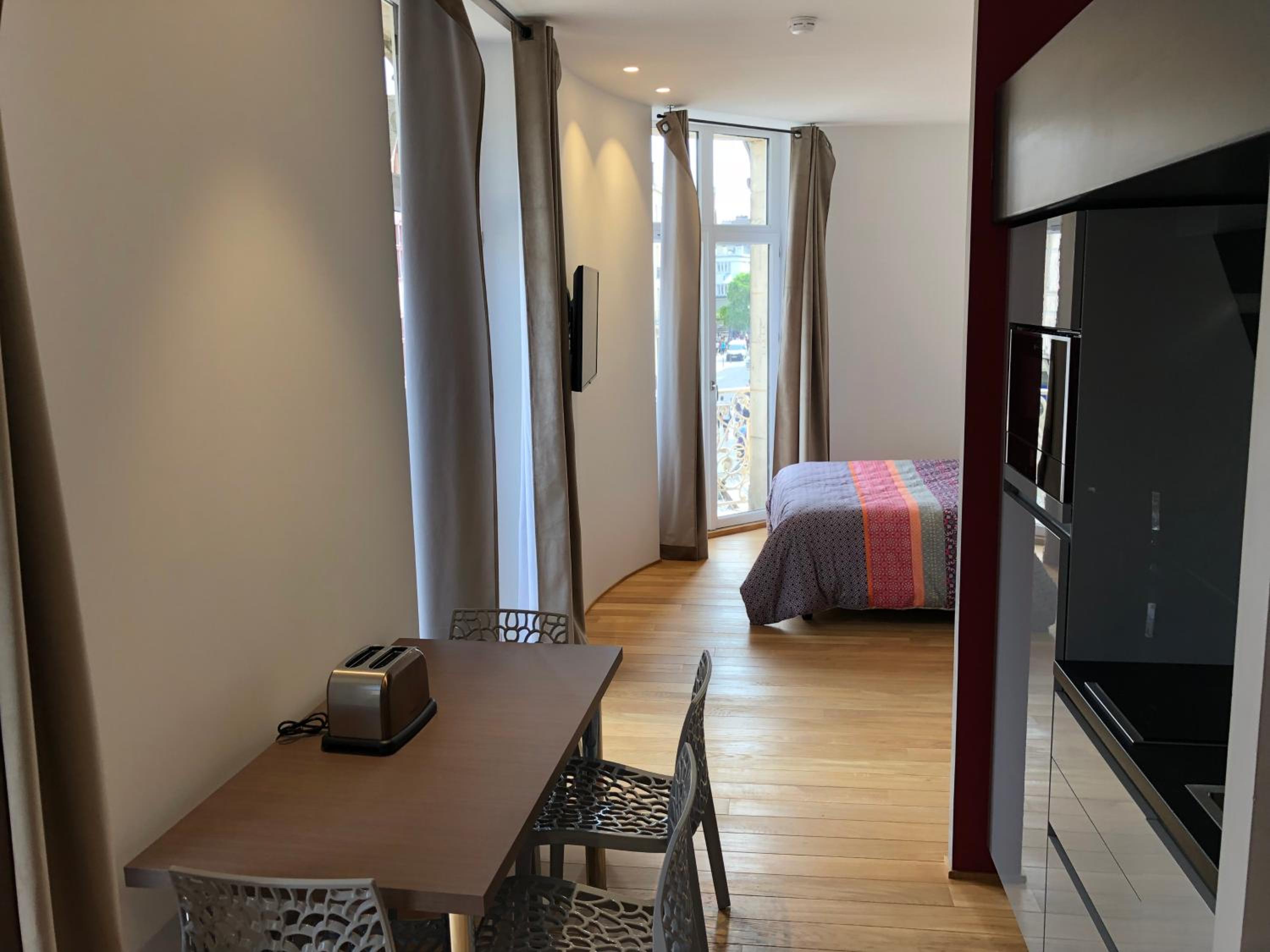 Superior Apartment