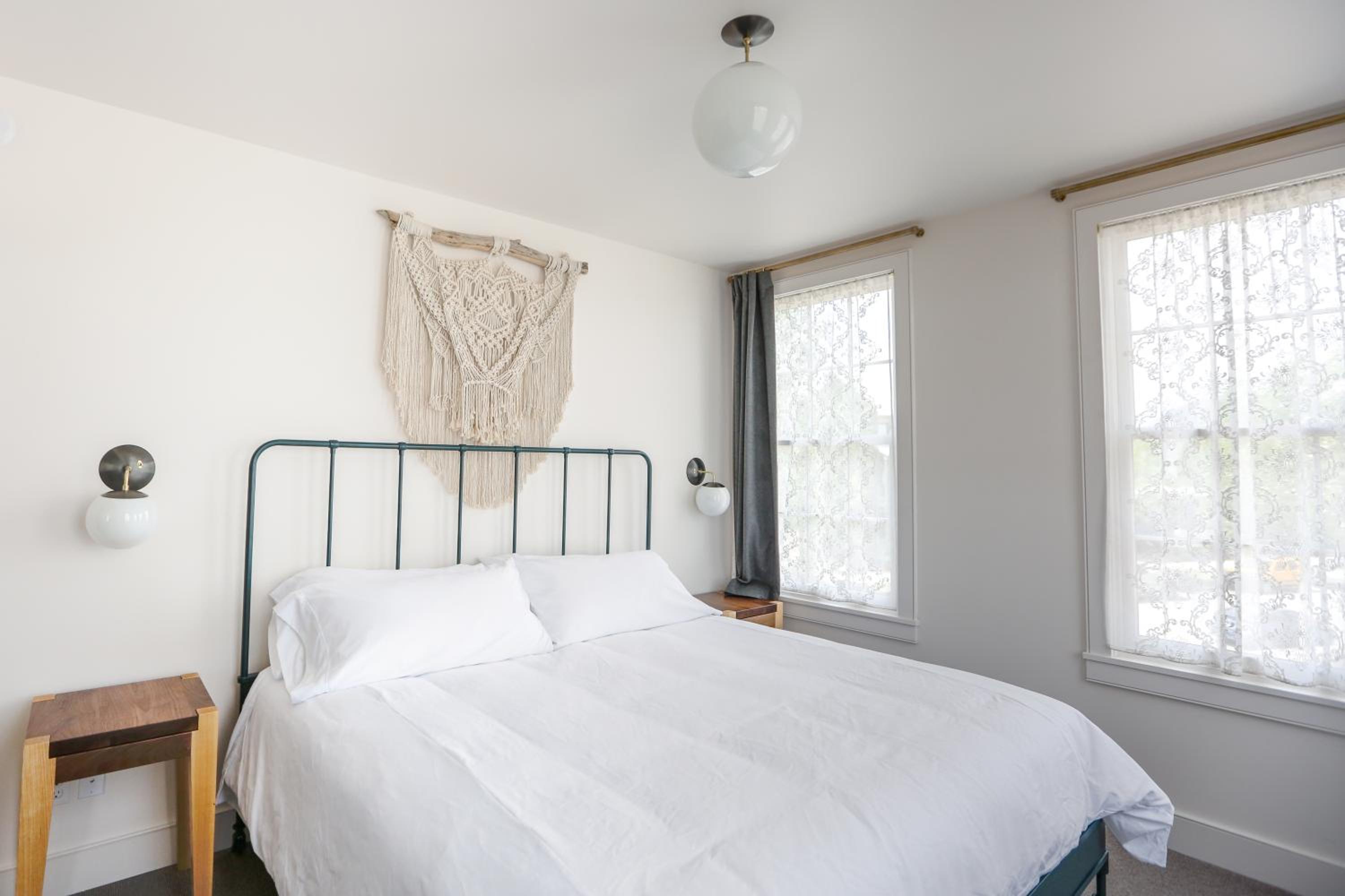 Suite with Mountain View