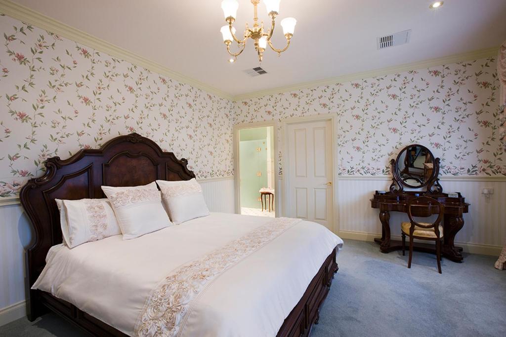 The Residence photo 3