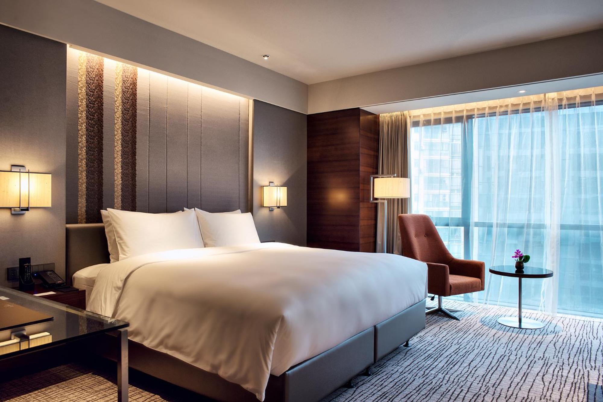 Club Premier King Room