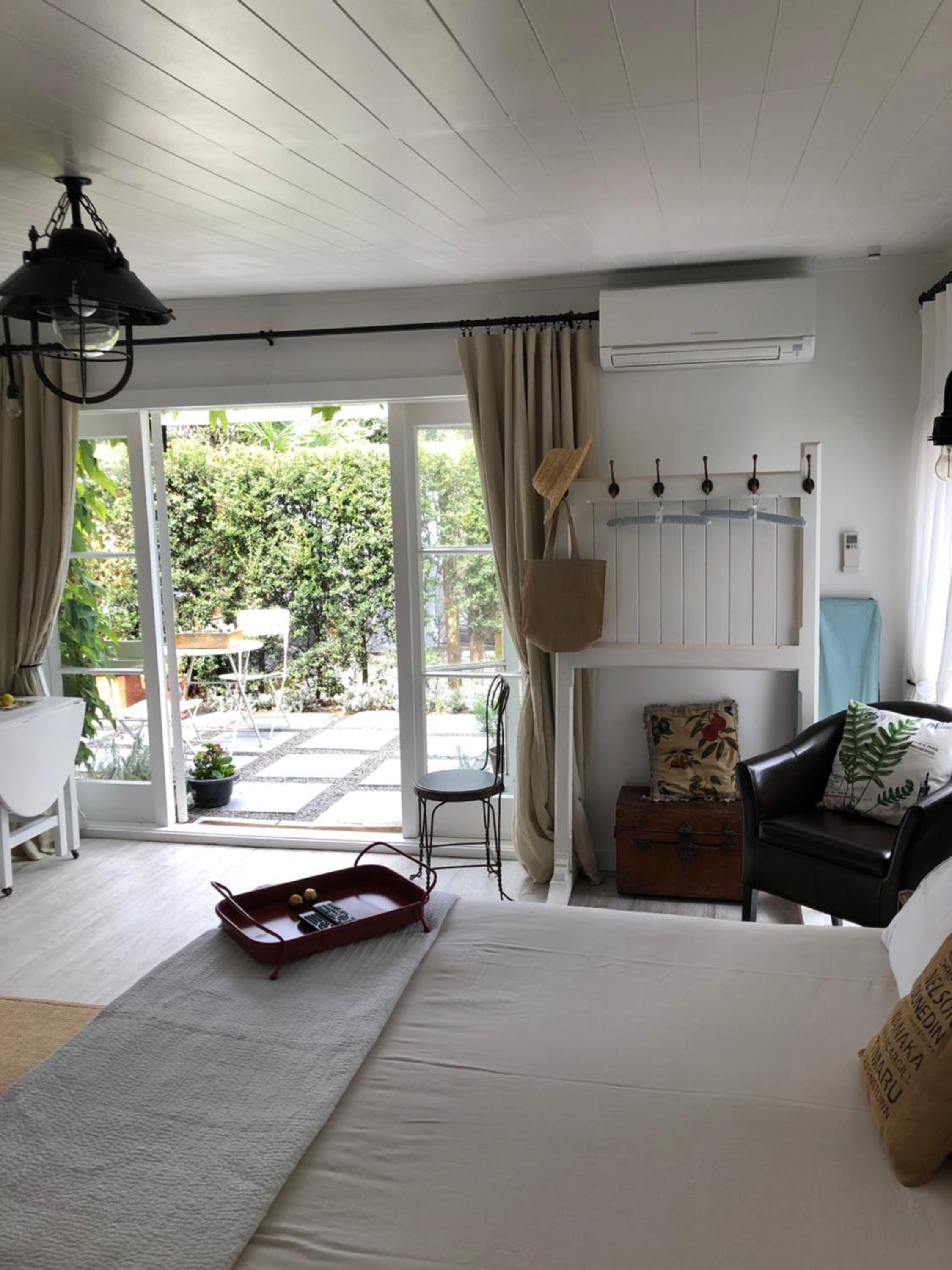 One-Bedroom House photo 2