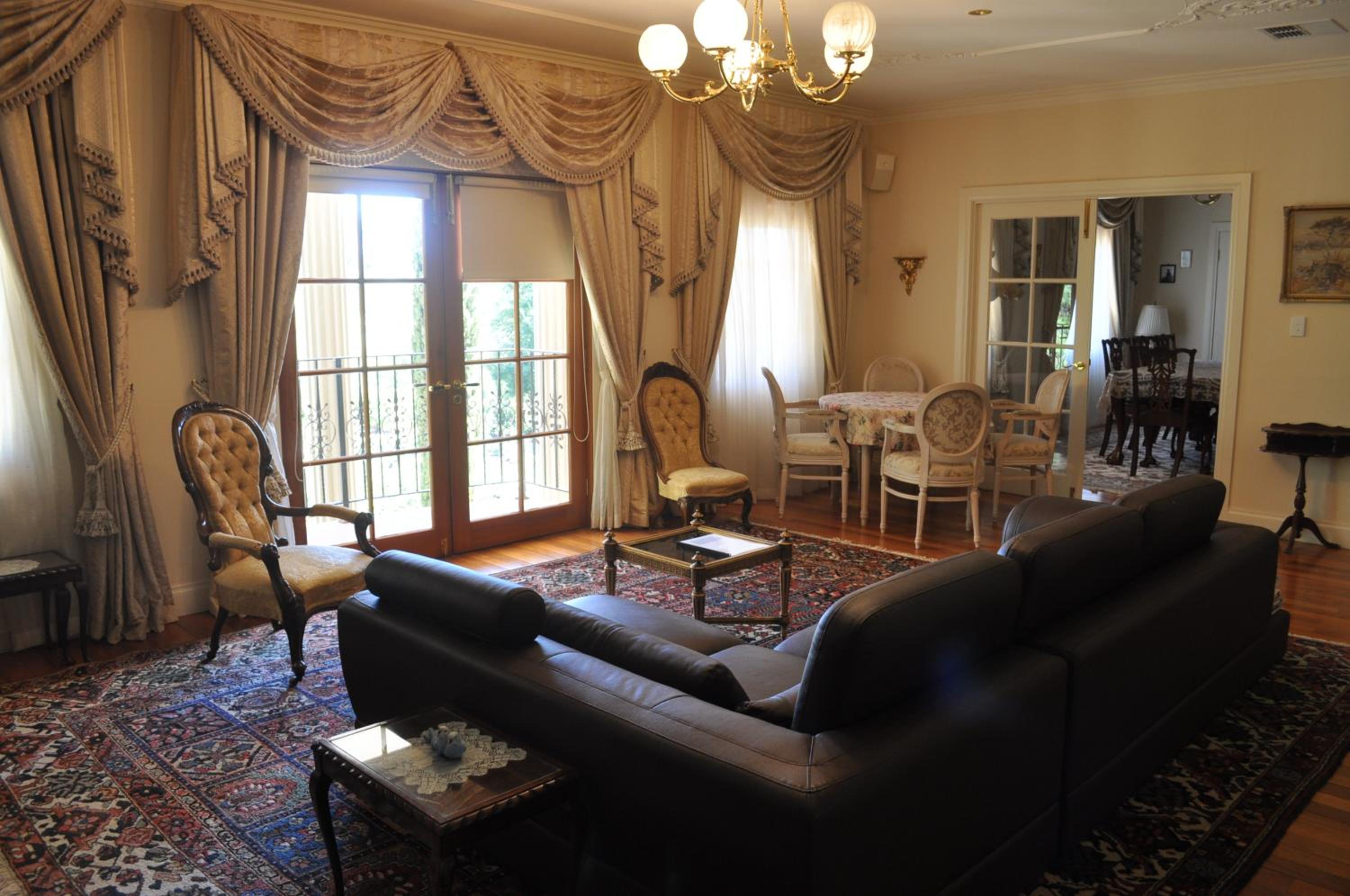 The Residence photo 2