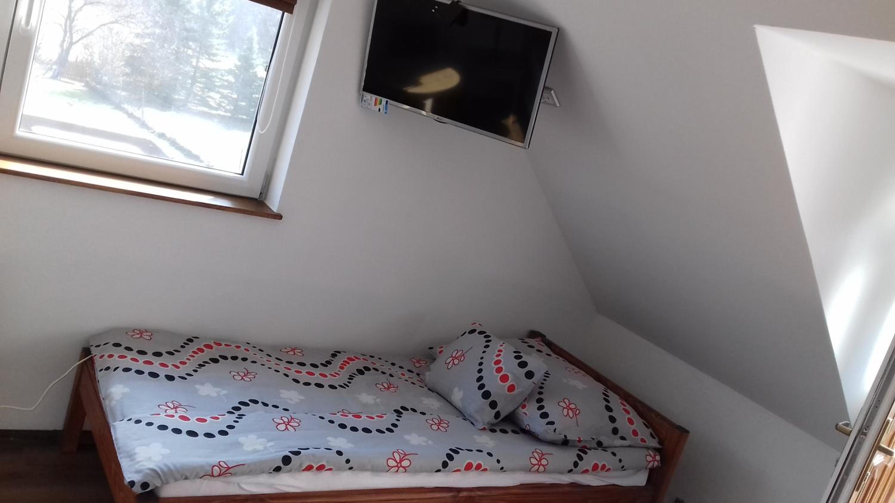 Four-Bedroom House photo 2