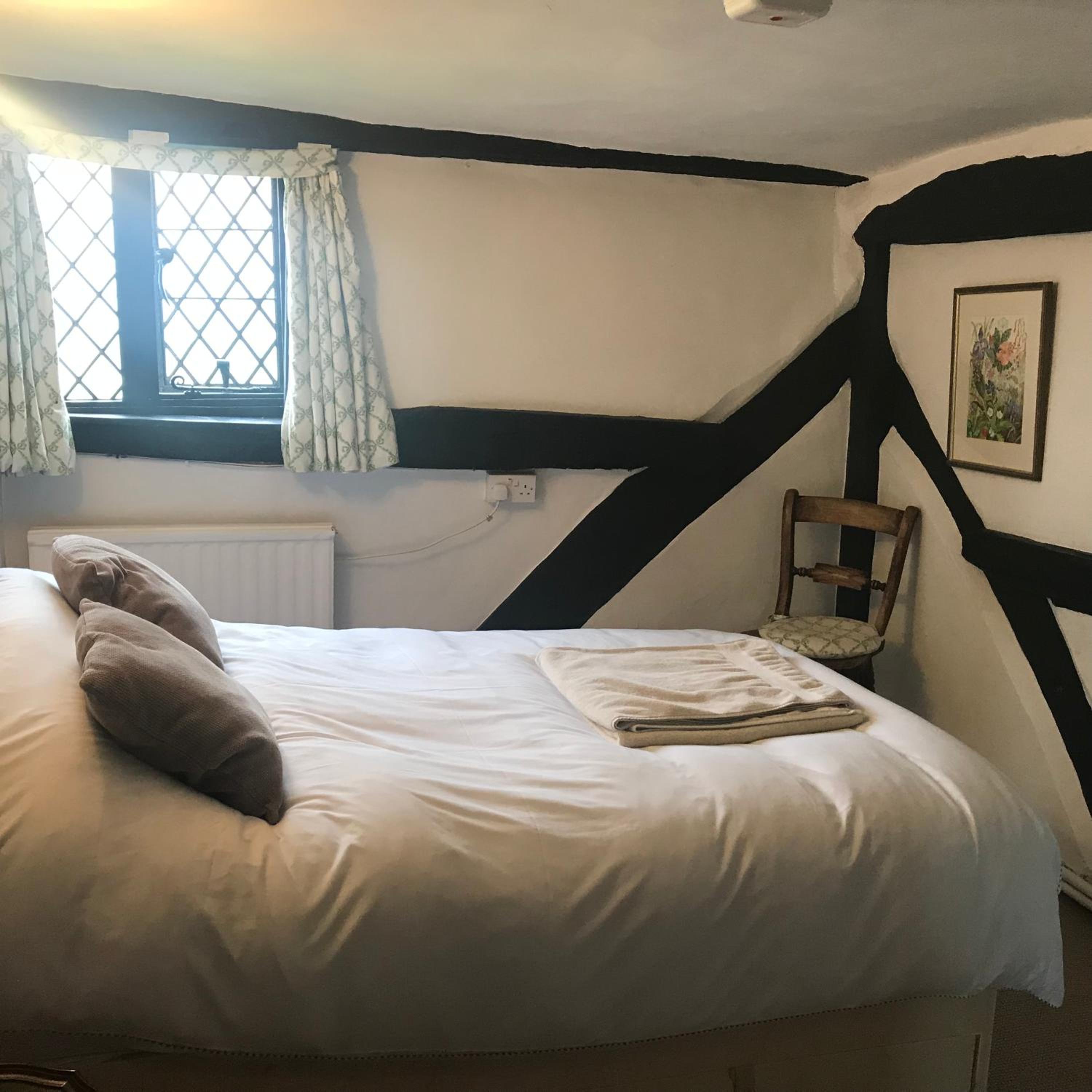 Double Room with Shared Bathroom photo 3