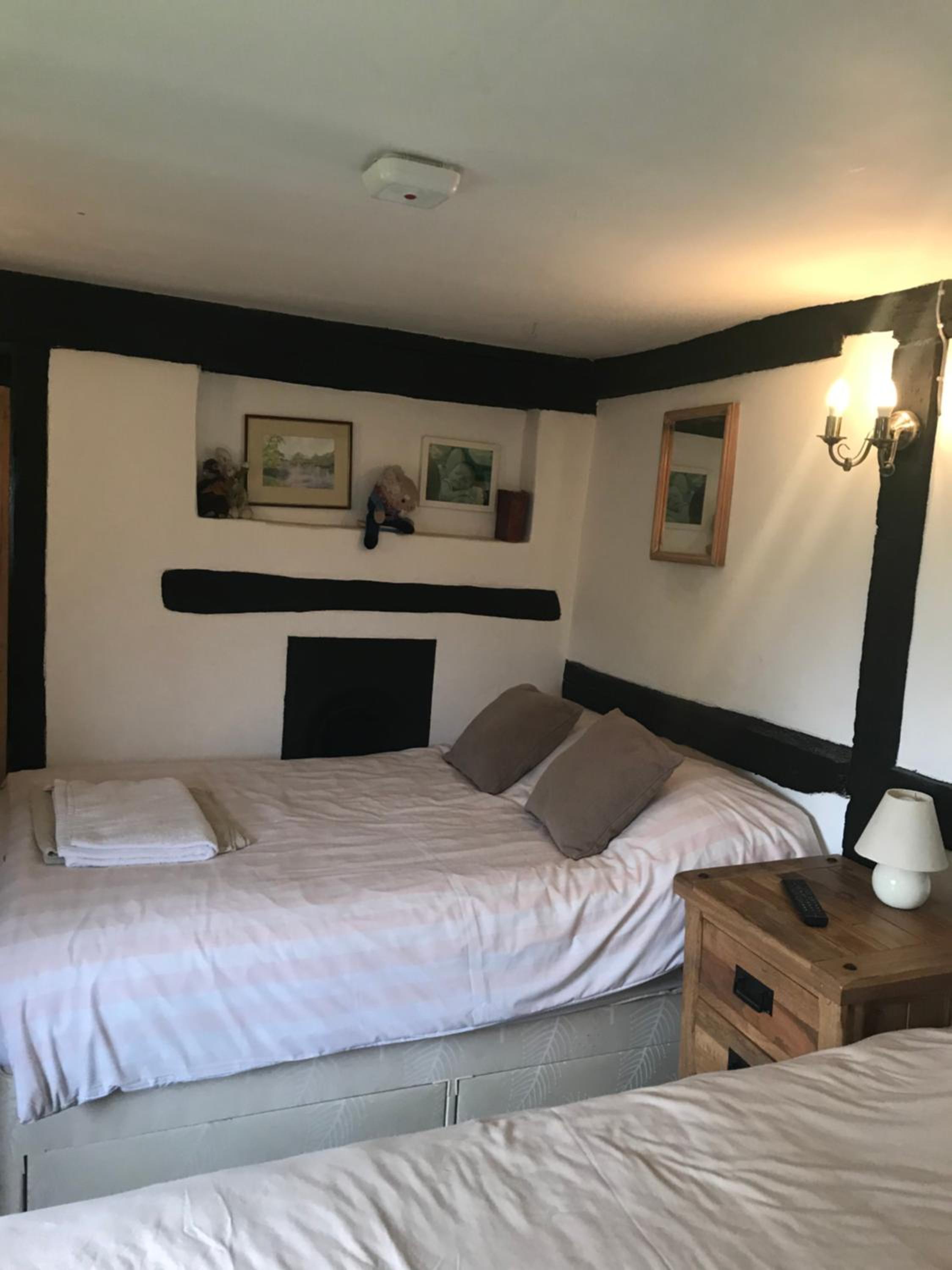 Double Room with Shared Bathroom