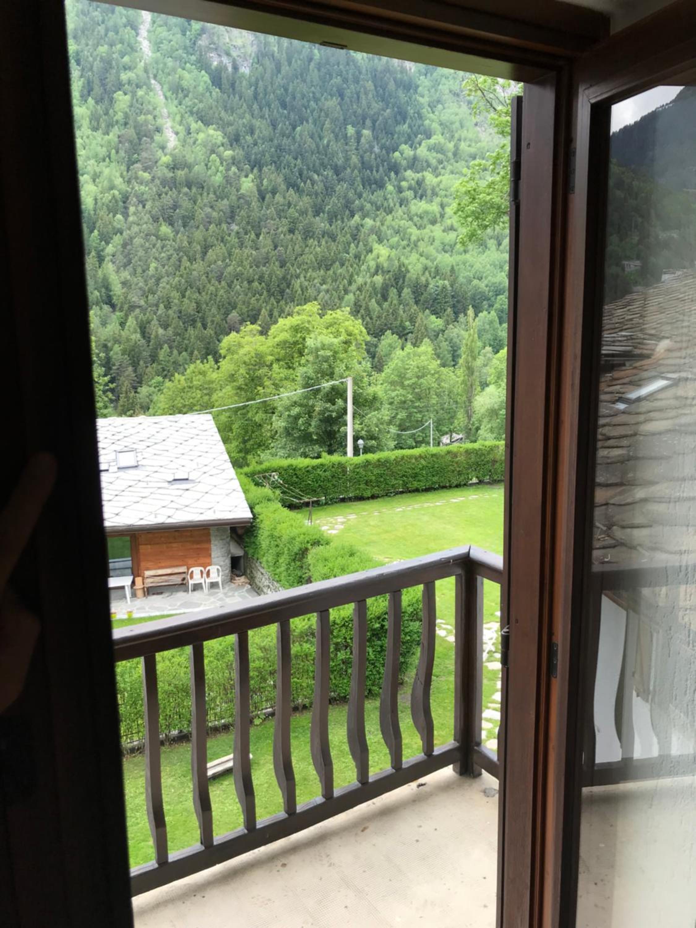 Apartment with Balcony - Photo 20