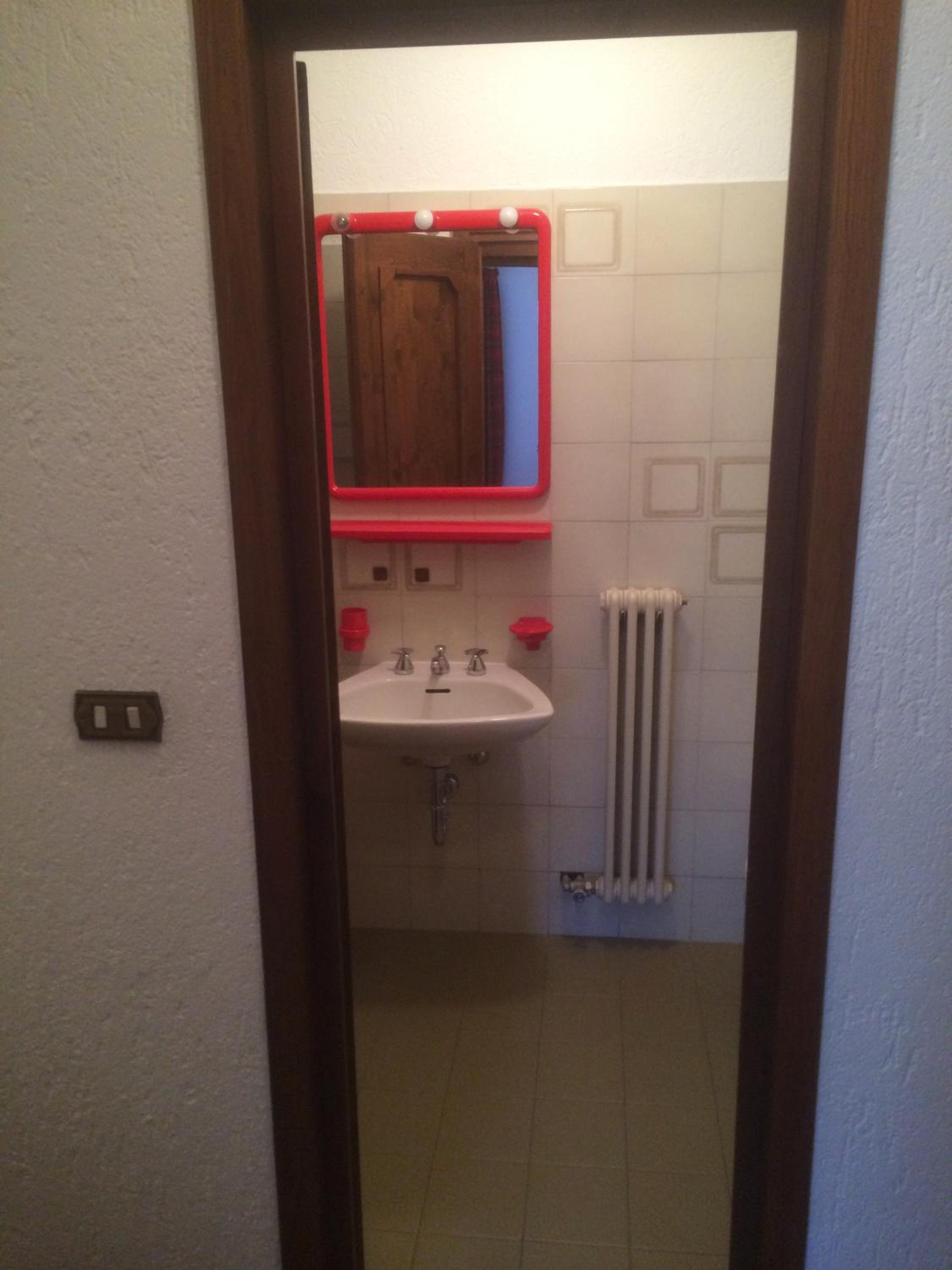 Apartment with Balcony - Photo 25