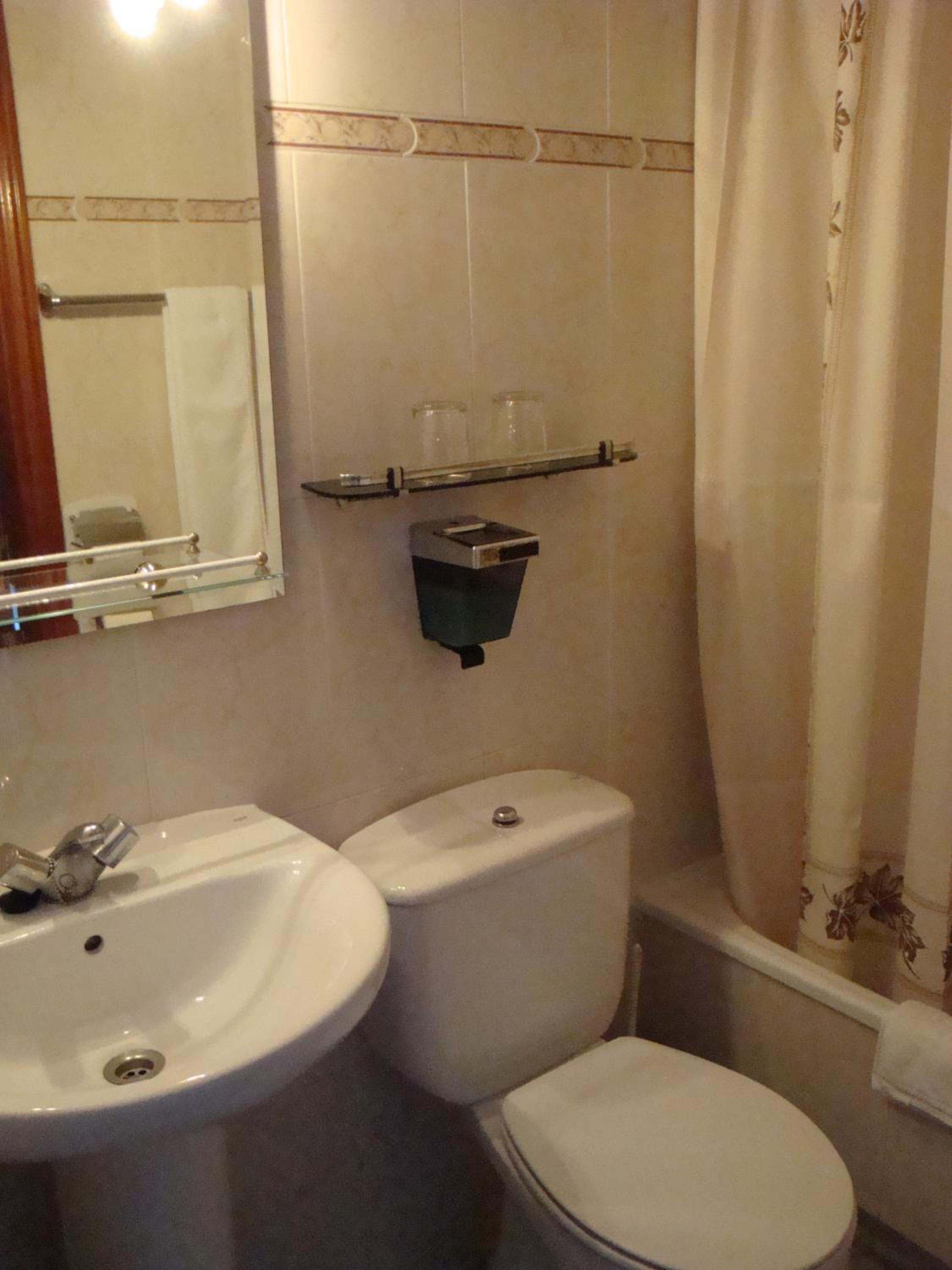 Twin Room photo 2