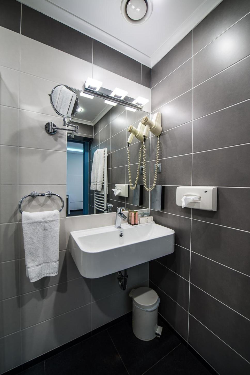 Suite Apartment - Photo 11
