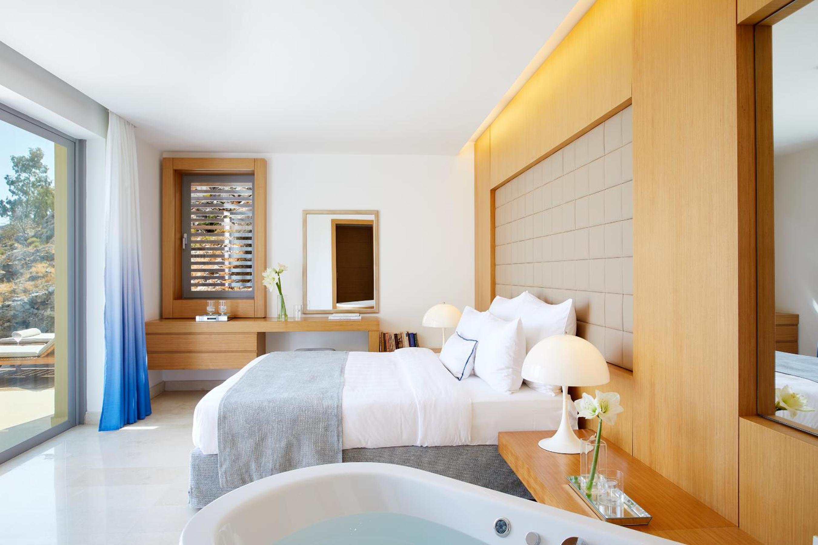 Villa with Private Pool and Sea View photo 2